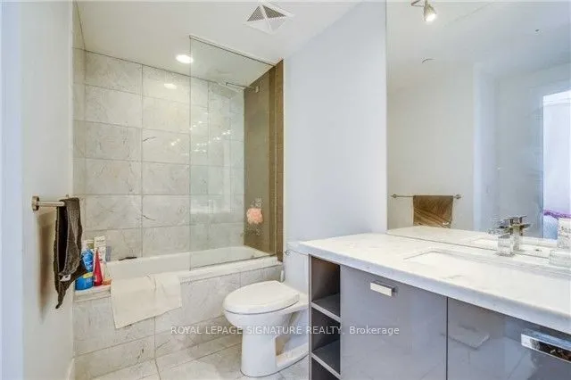 32 Davenport Road, #607