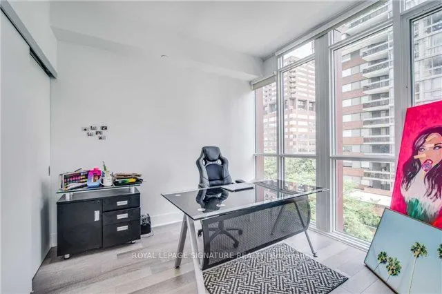 32 Davenport Road, #607