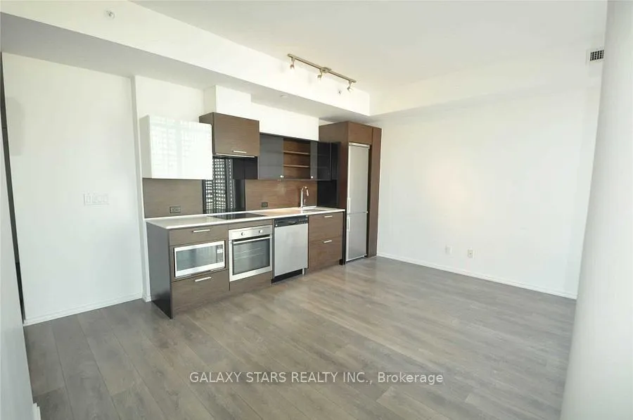 75 St Nicholas Street, #1809