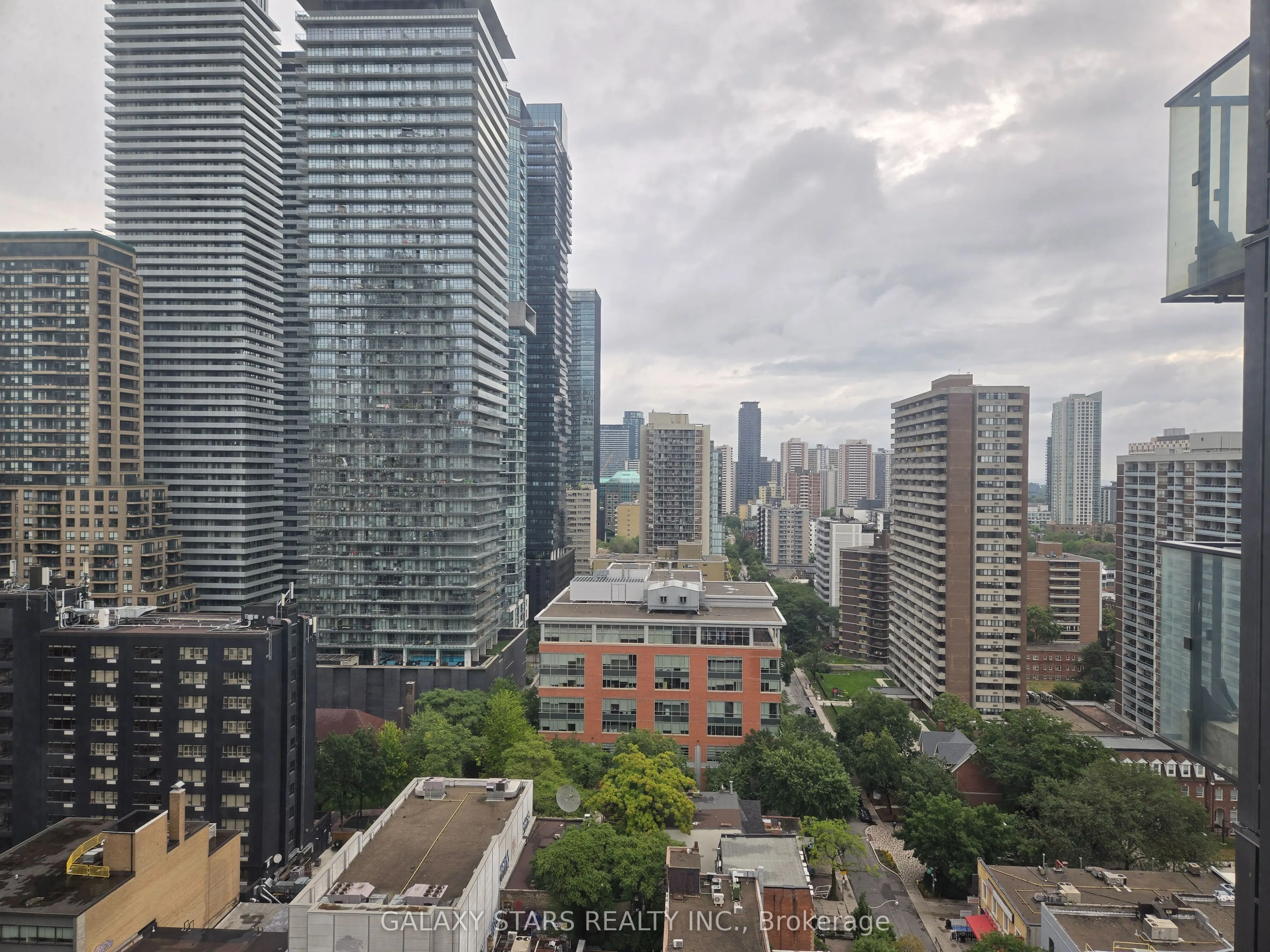 75 St Nicholas Street, #1809