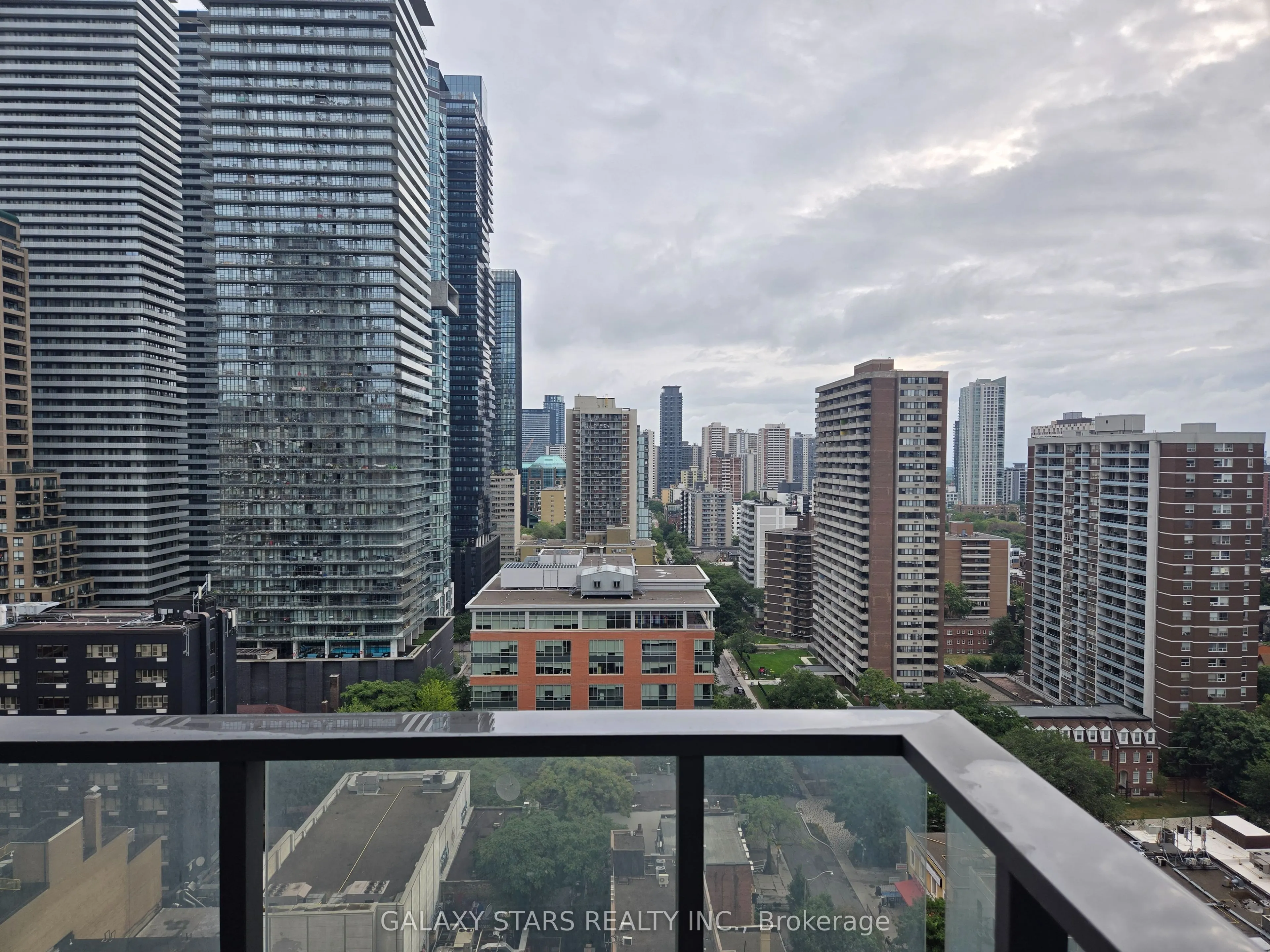75 St Nicholas Street, #1809