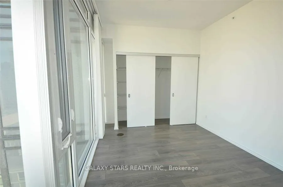 75 St Nicholas Street, #1809