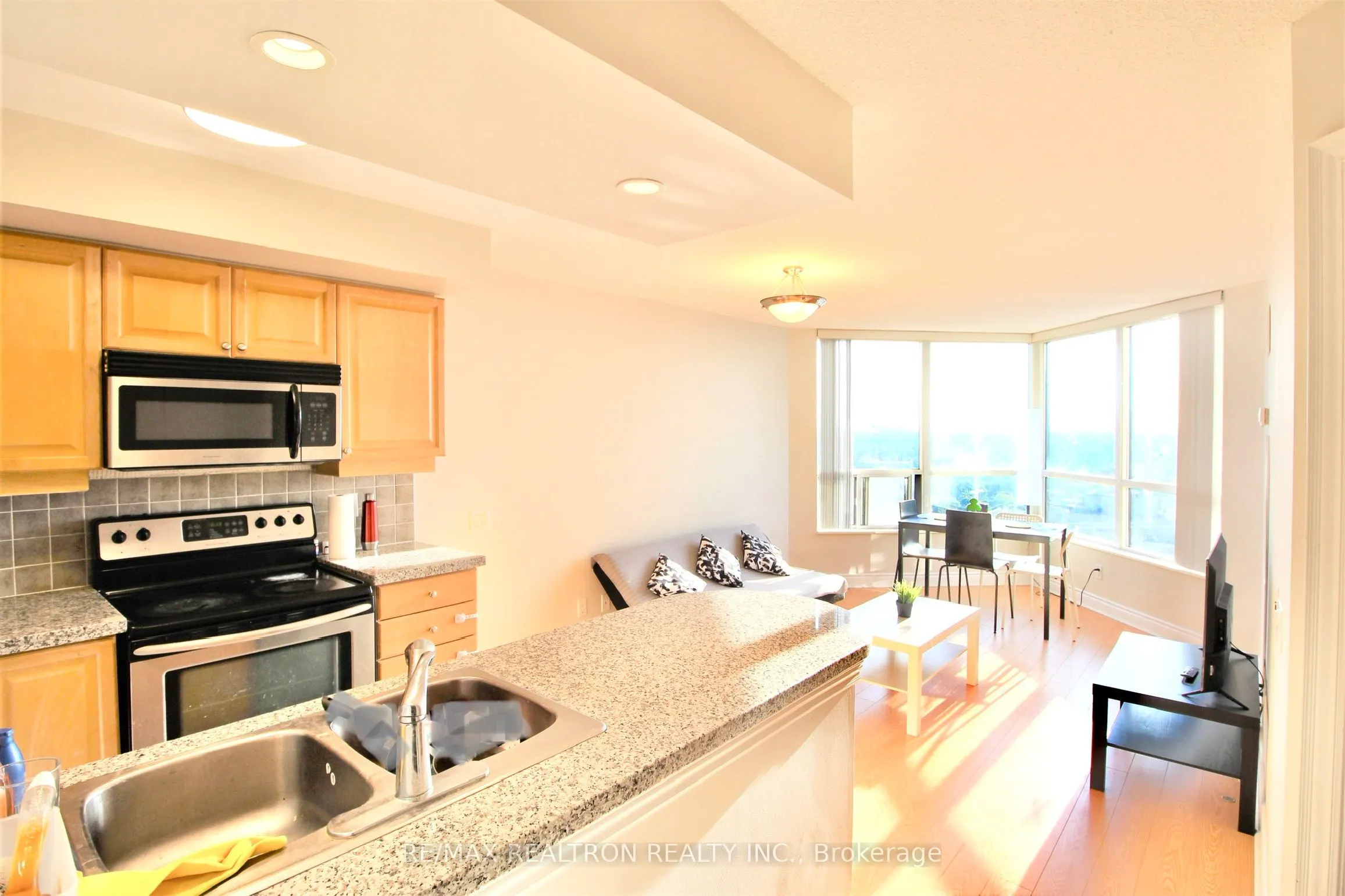 10 Northtown Way, #2806