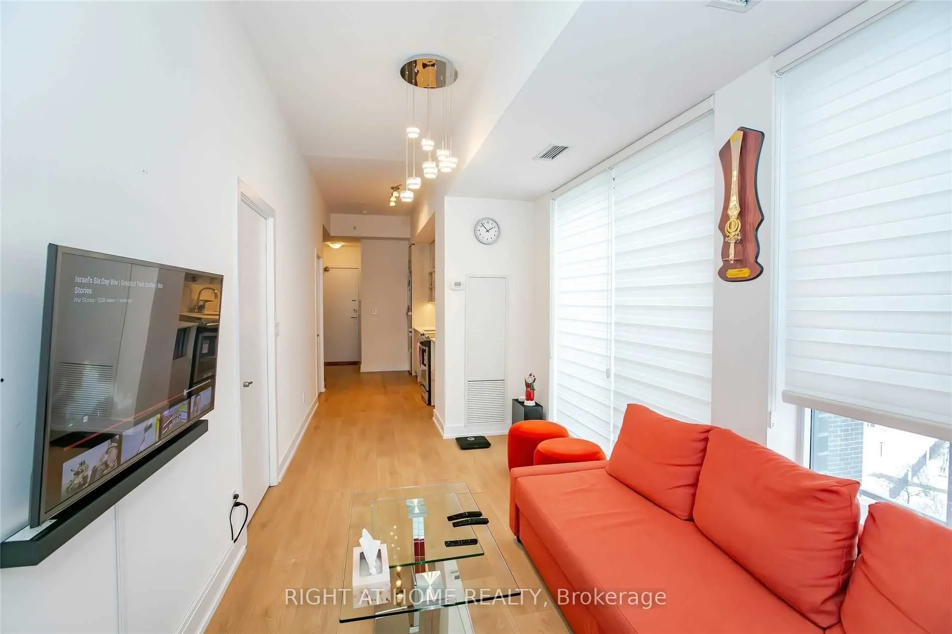 150 Fairview Mall Drive, #411