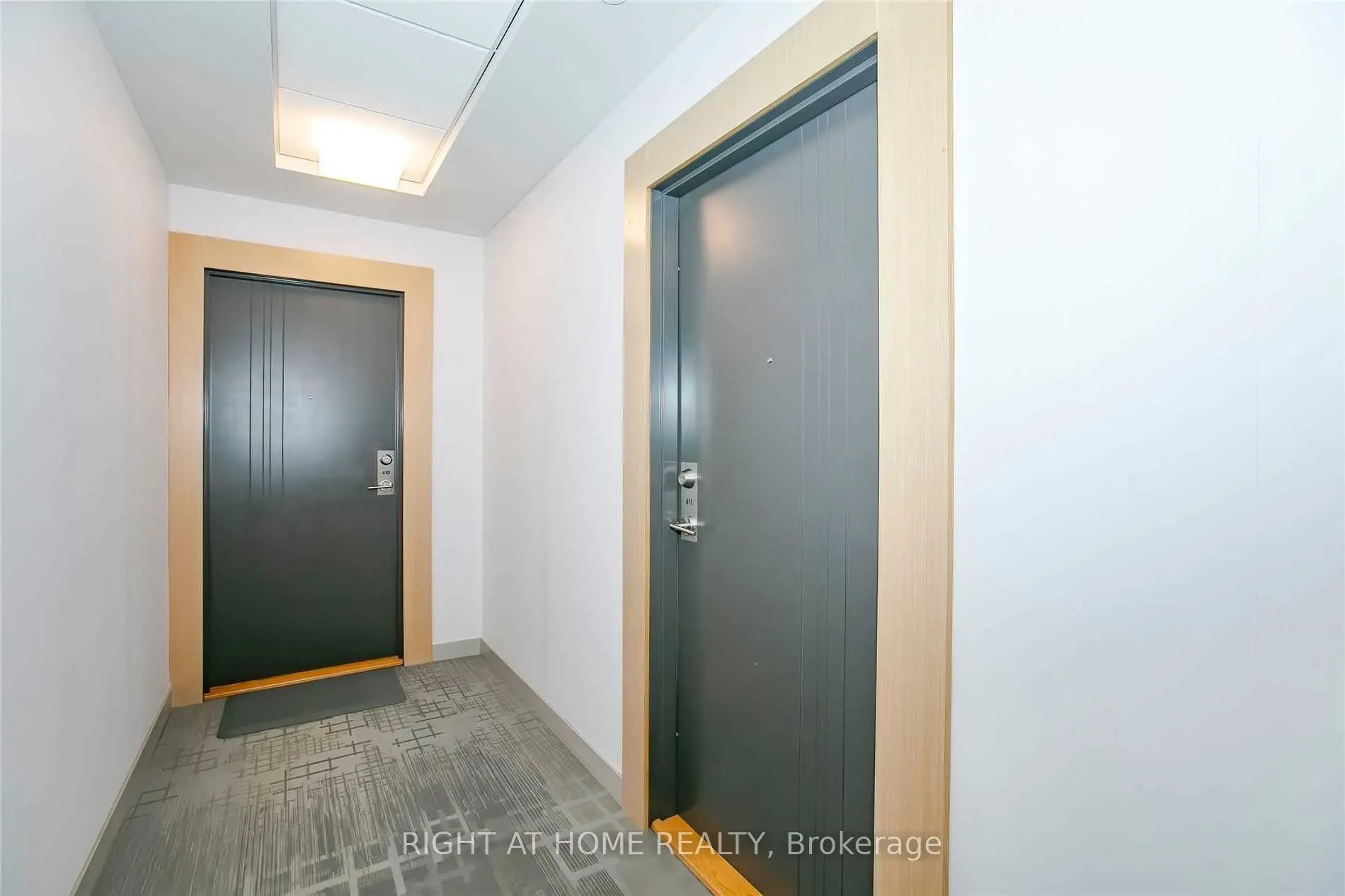 150 Fairview Mall Drive, #411