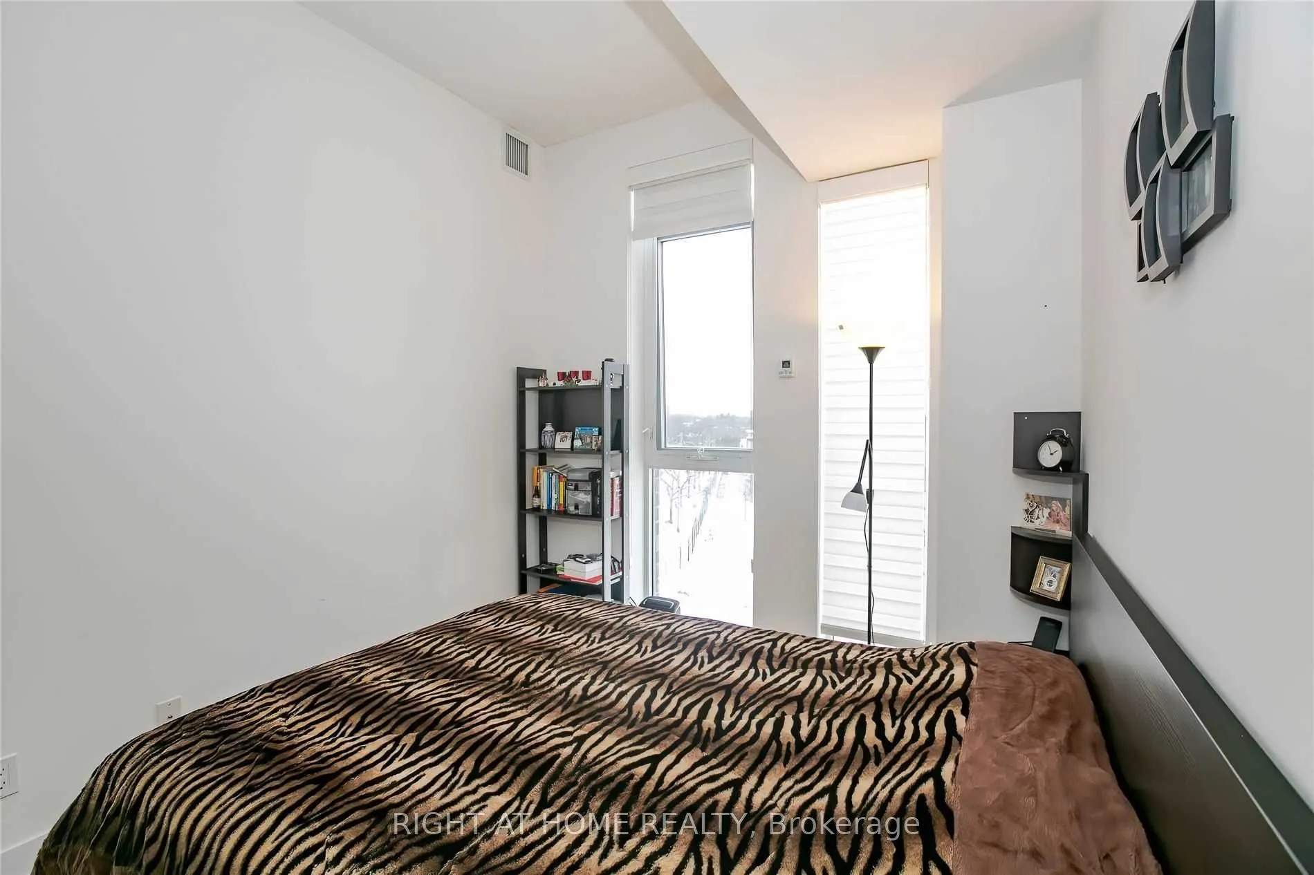150 Fairview Mall Drive, #411