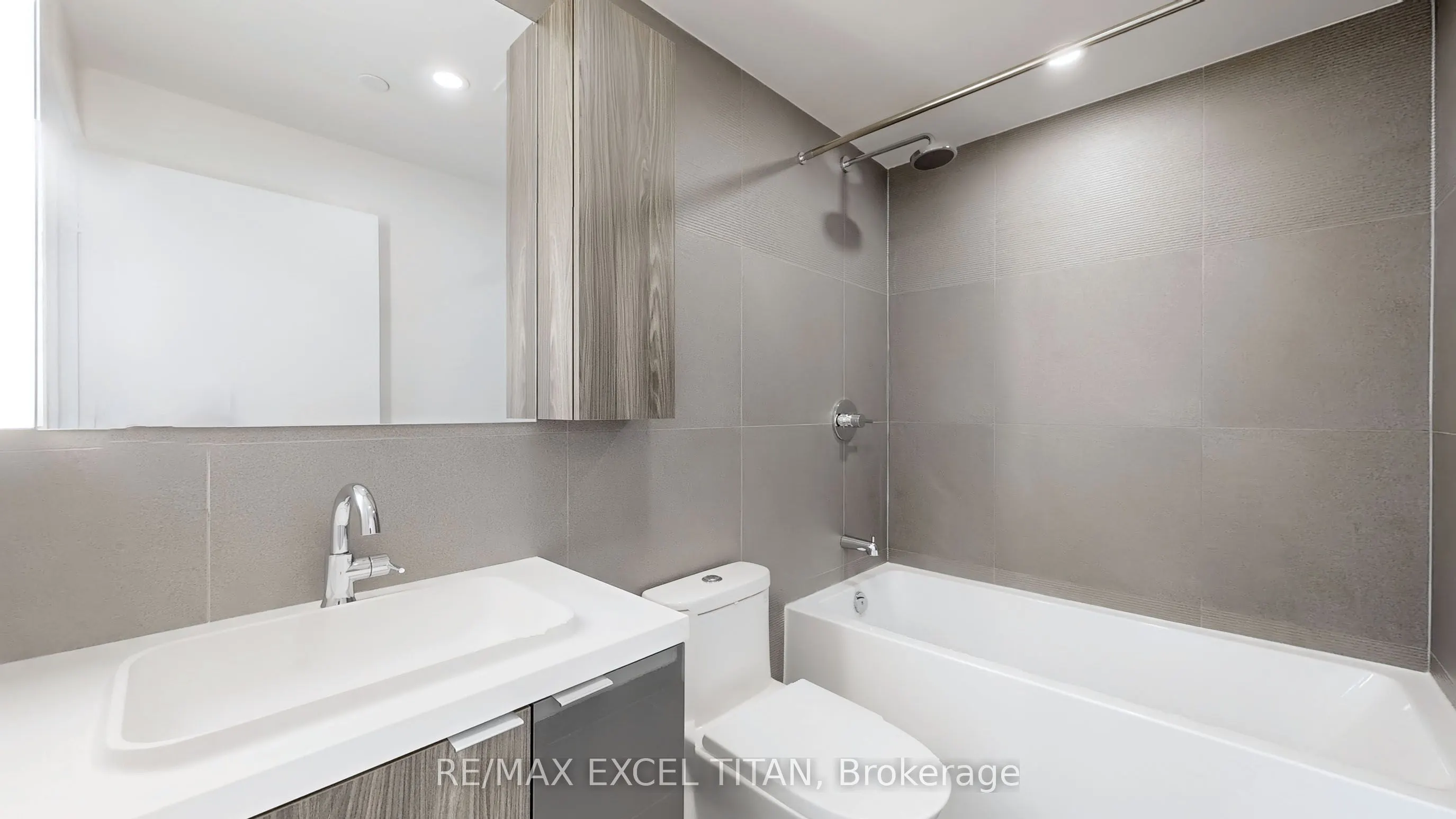 15 Mercer Street, #3304