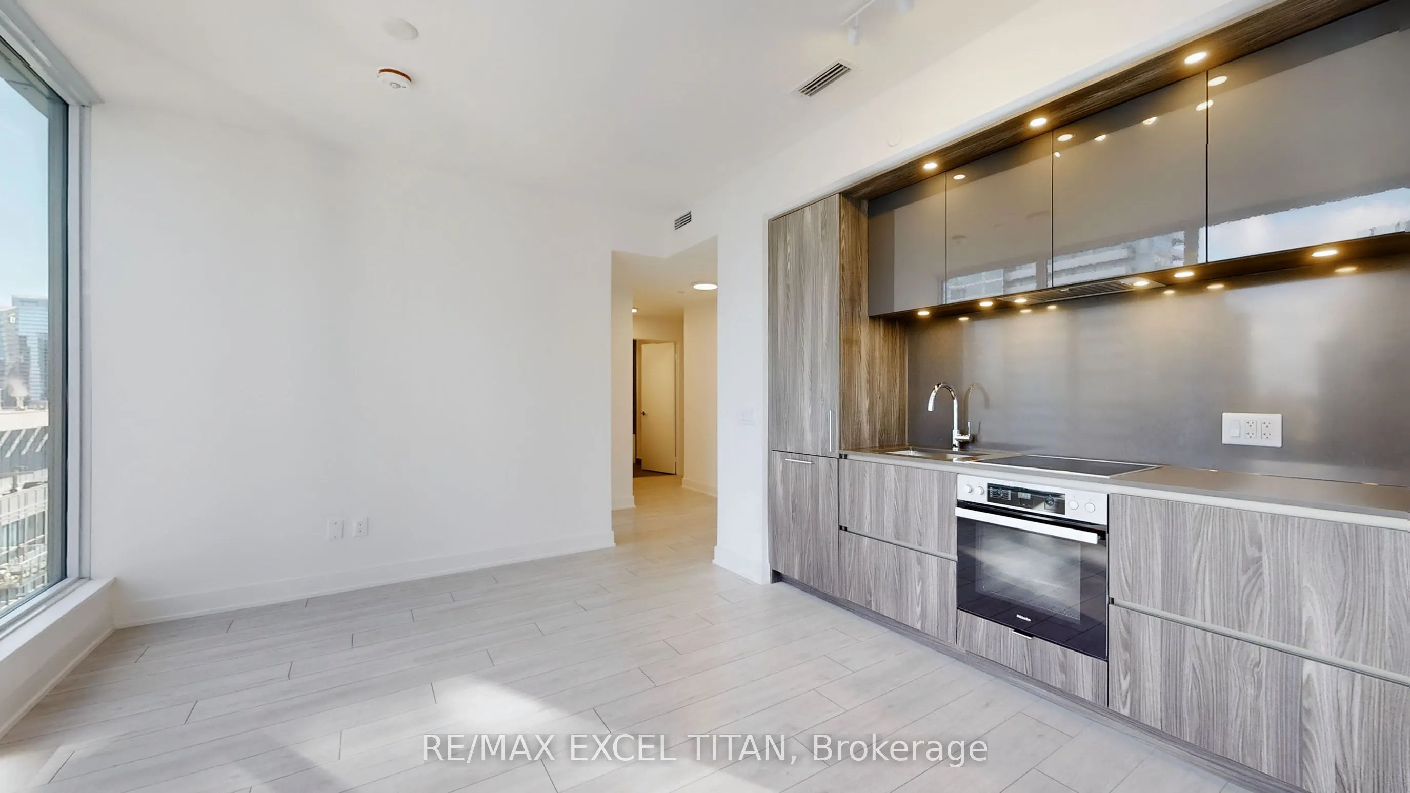 15 Mercer Street, #3304