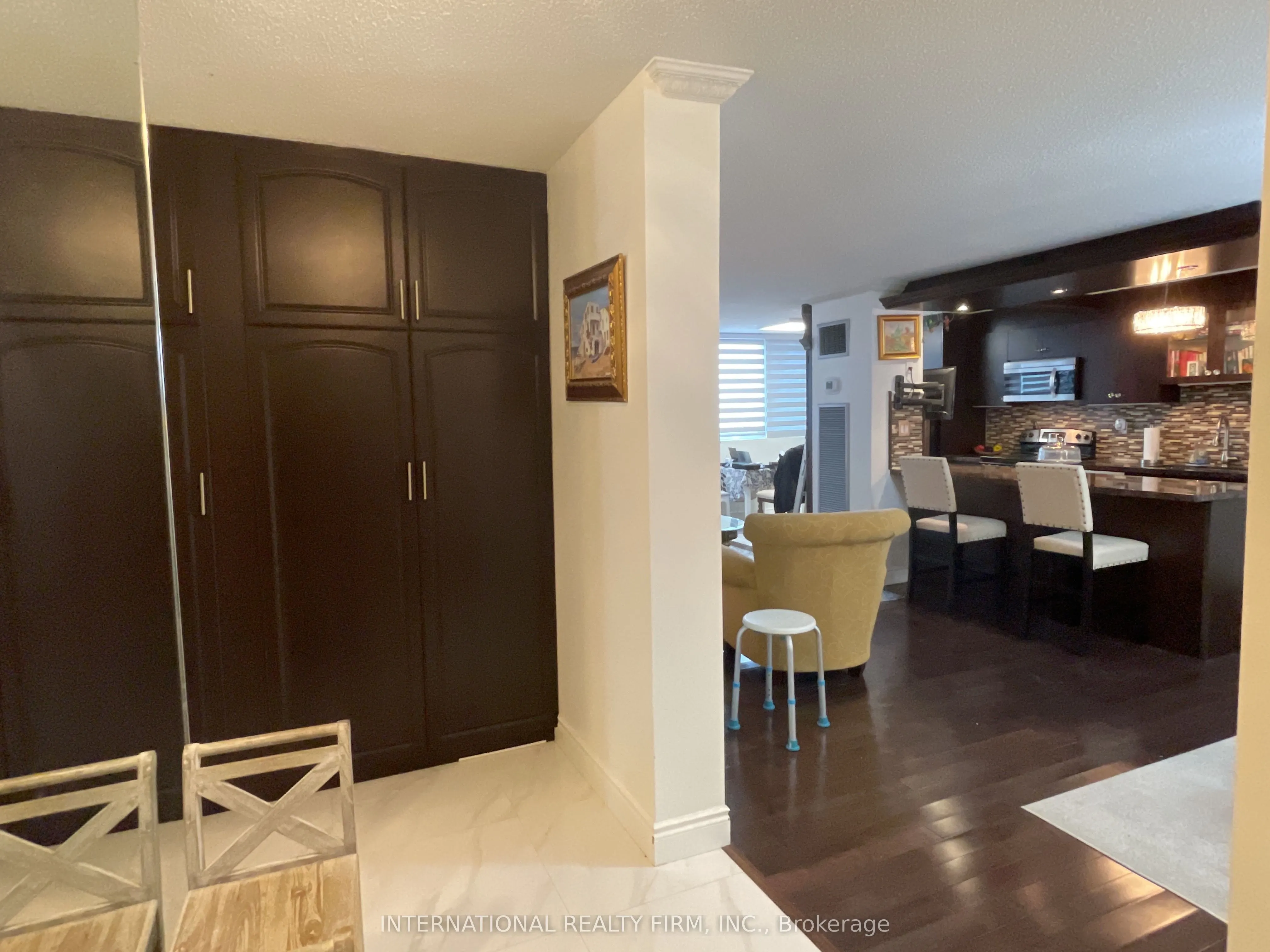 80 Antibes Drive, #1905