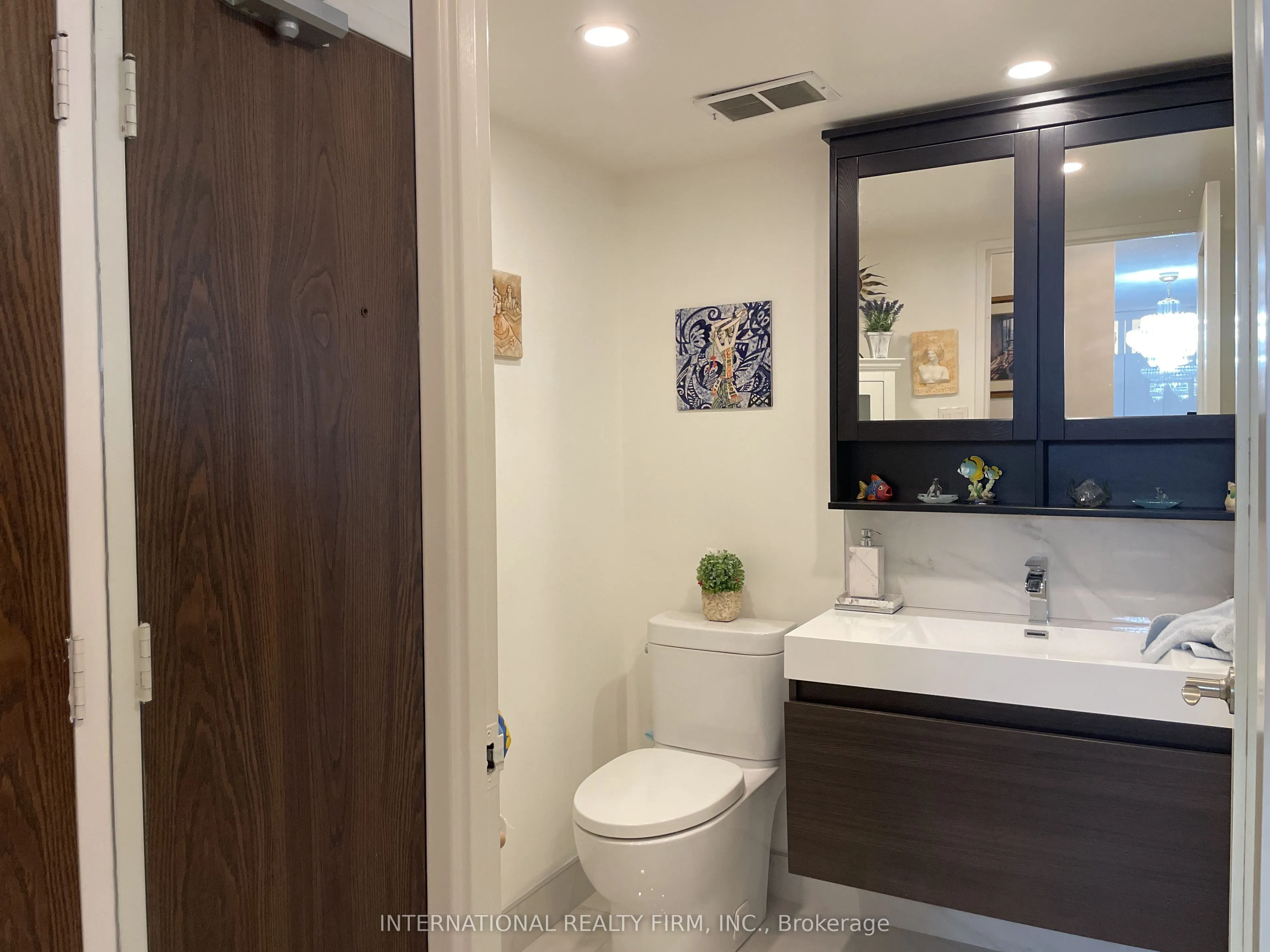 80 Antibes Drive, #1905