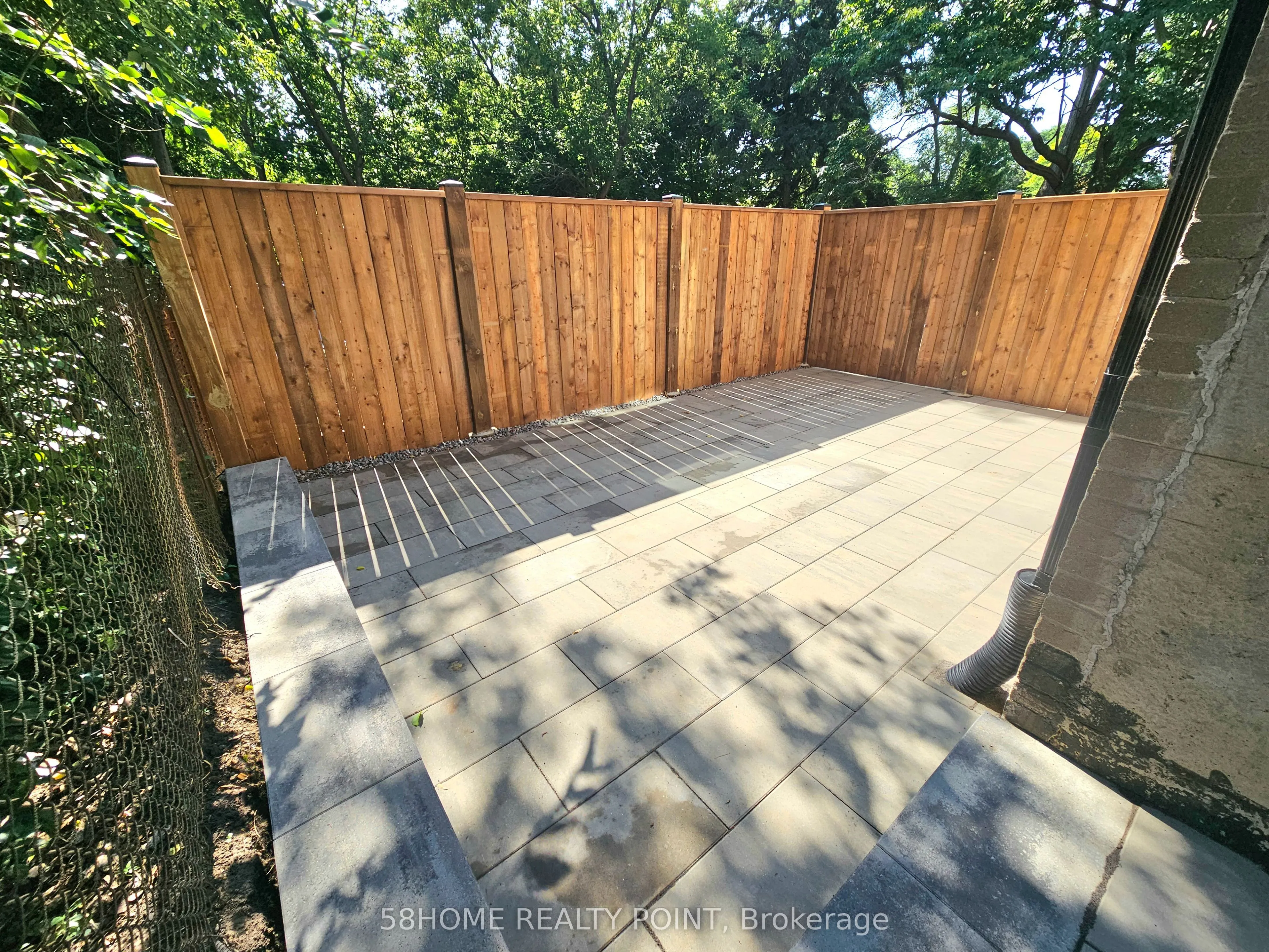 24 Ternhill Crescent, #Lower