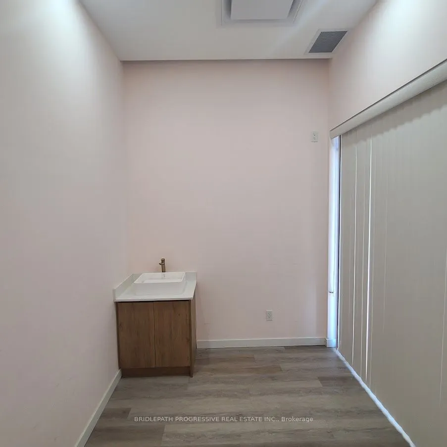650 Sheppard Avenue E, #6