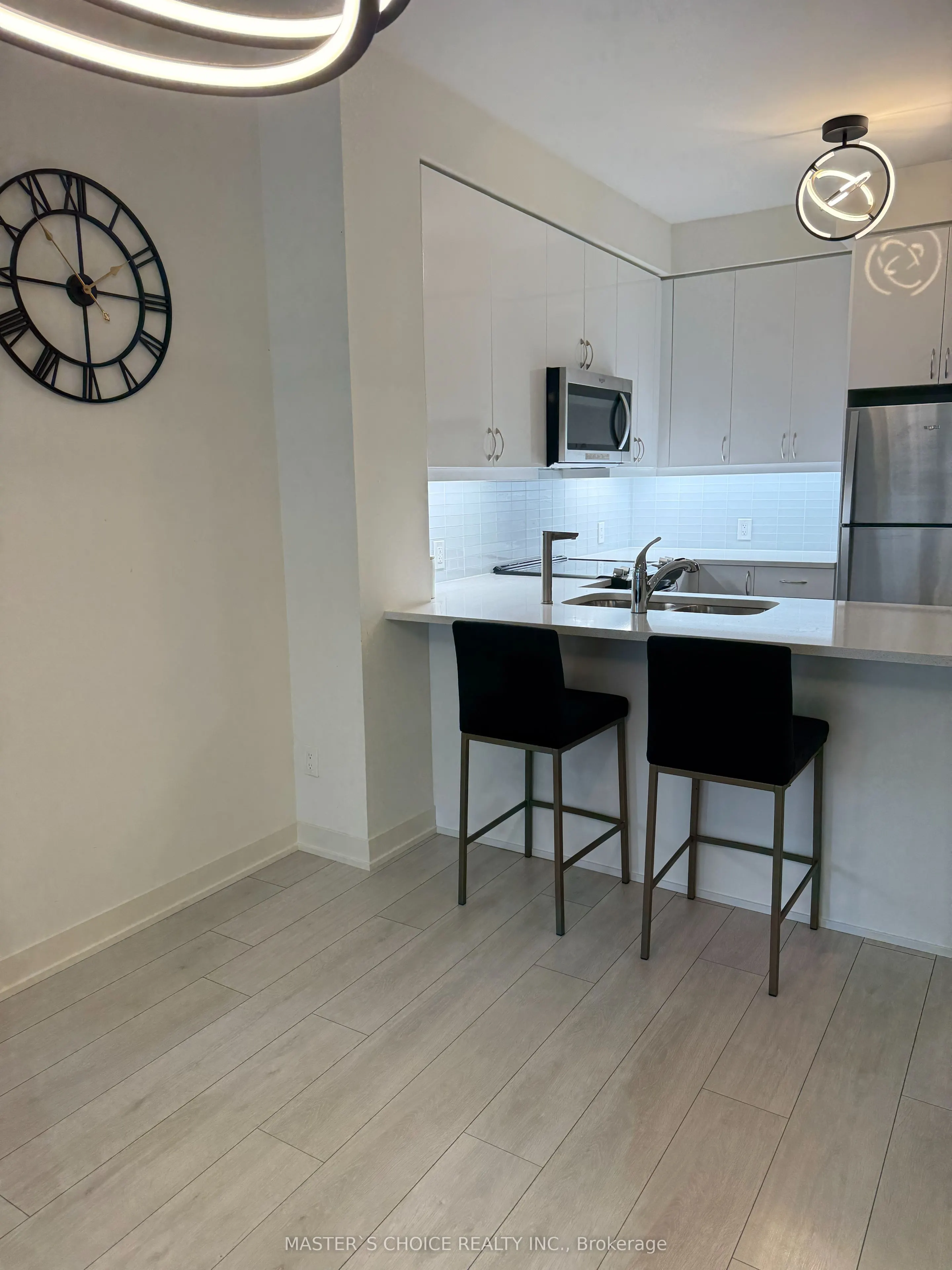 4955 Yonge Street, #605