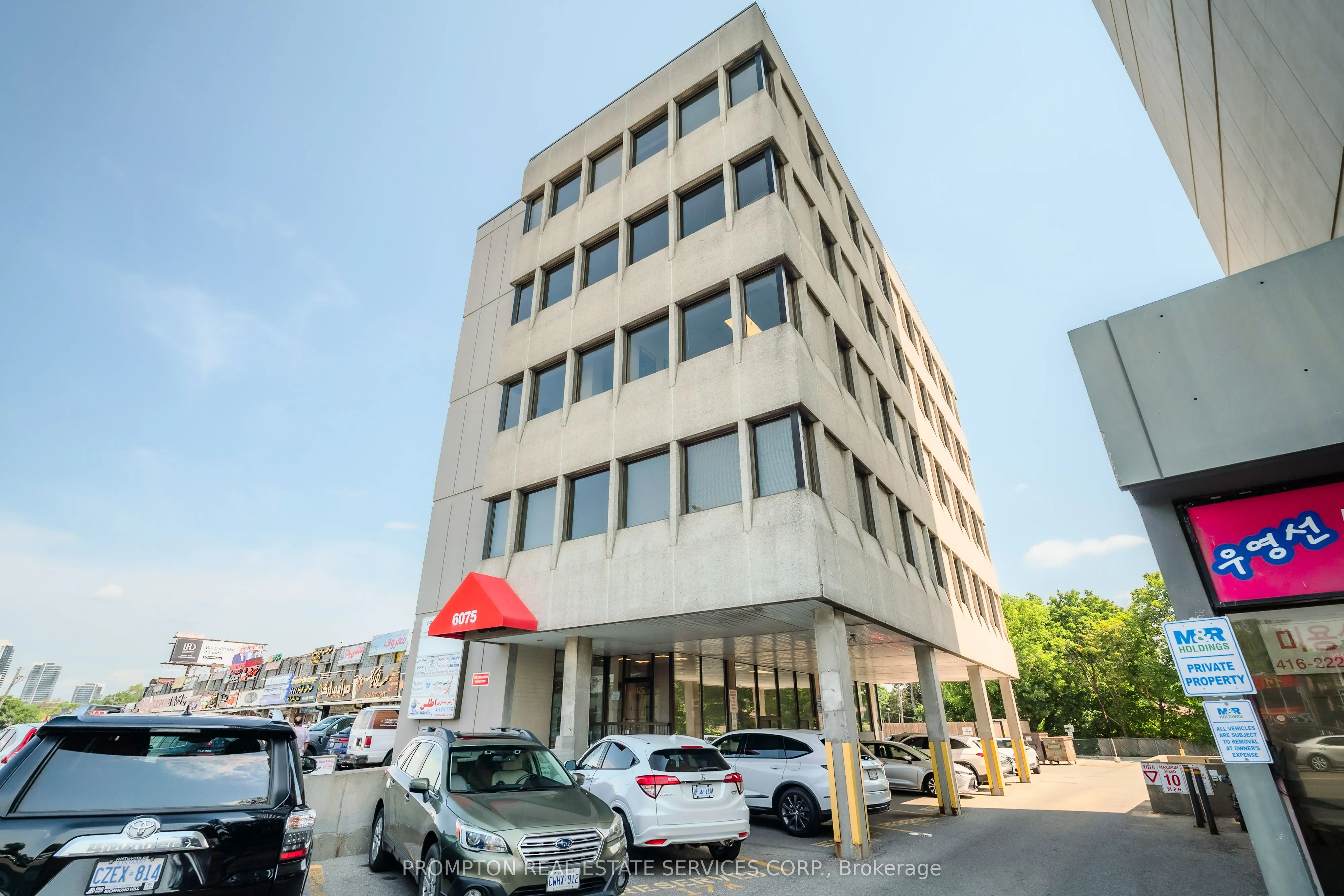 6075 Yonge Street, #3rd Floor