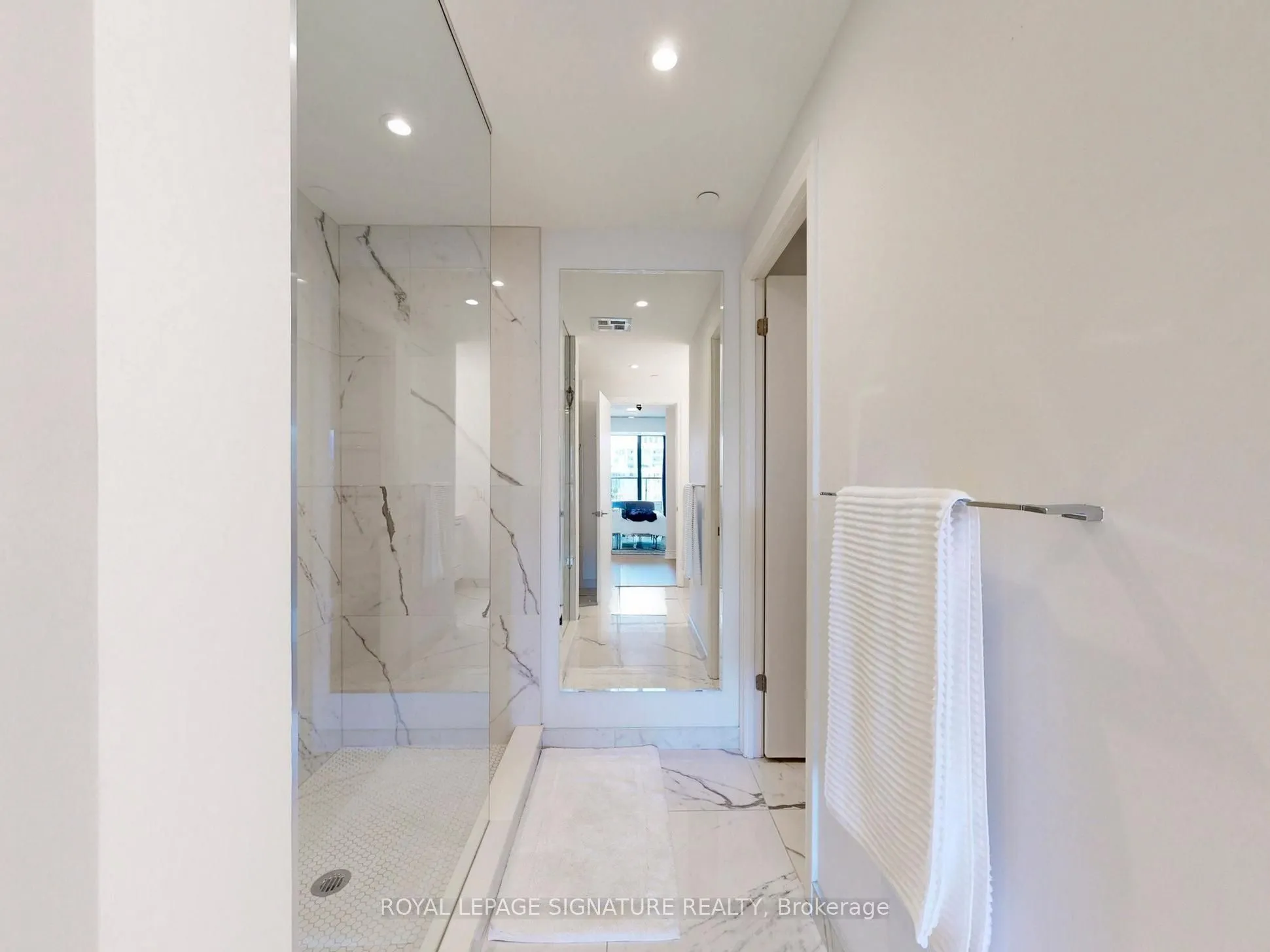 608 Richmond Street W, #1105