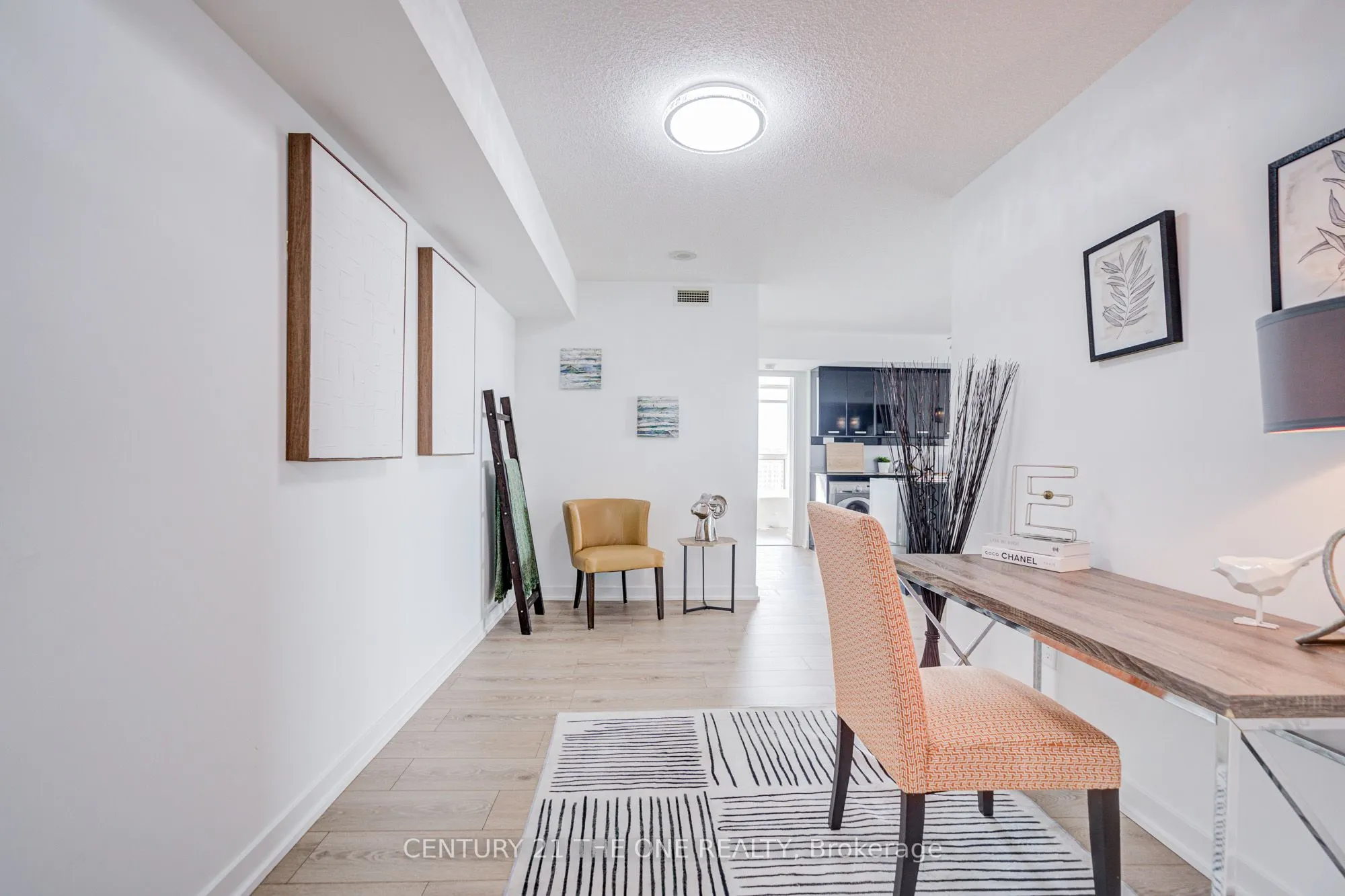 29 Singer Court, #1011