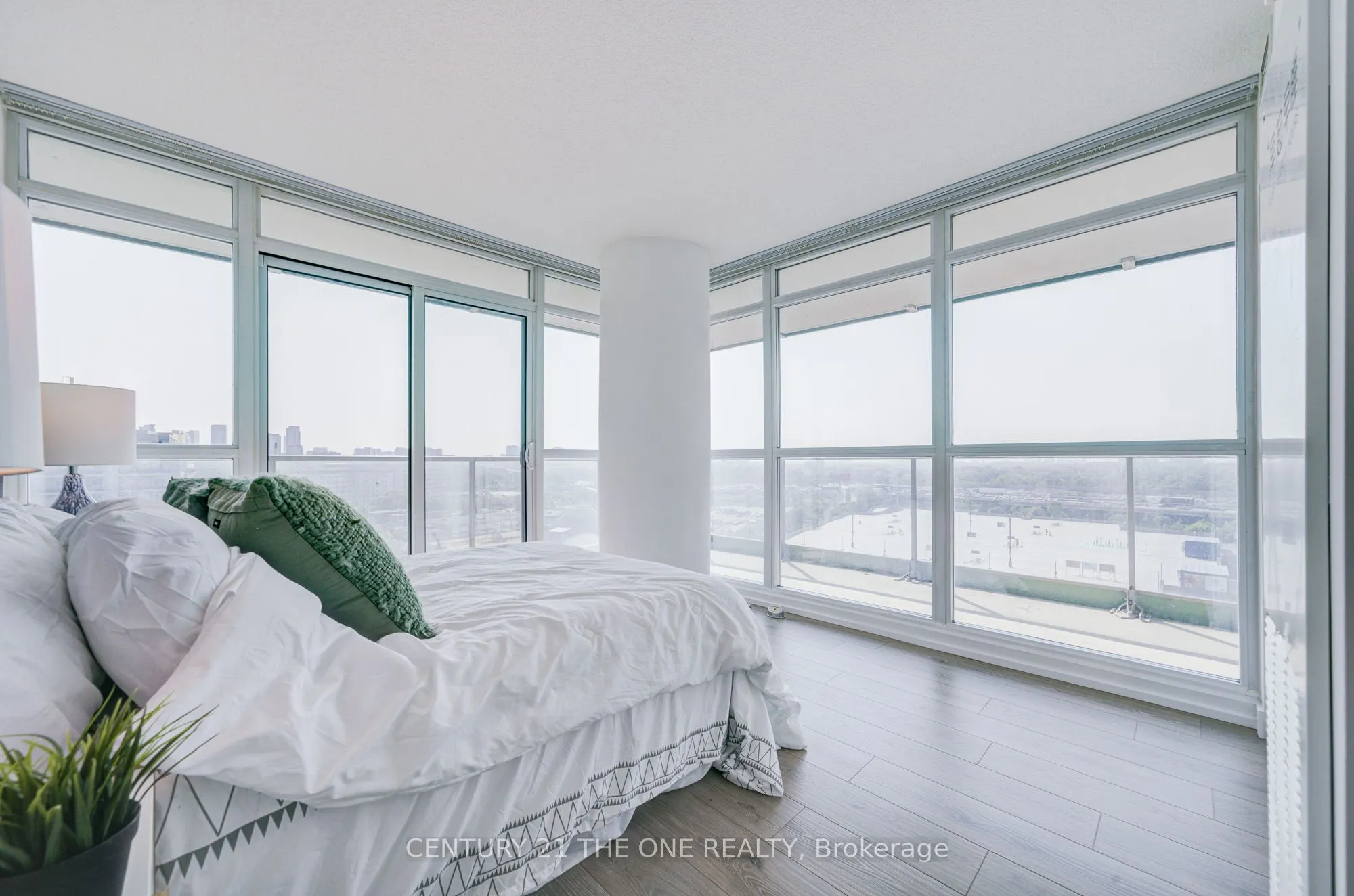 29 Singer Court, #1011