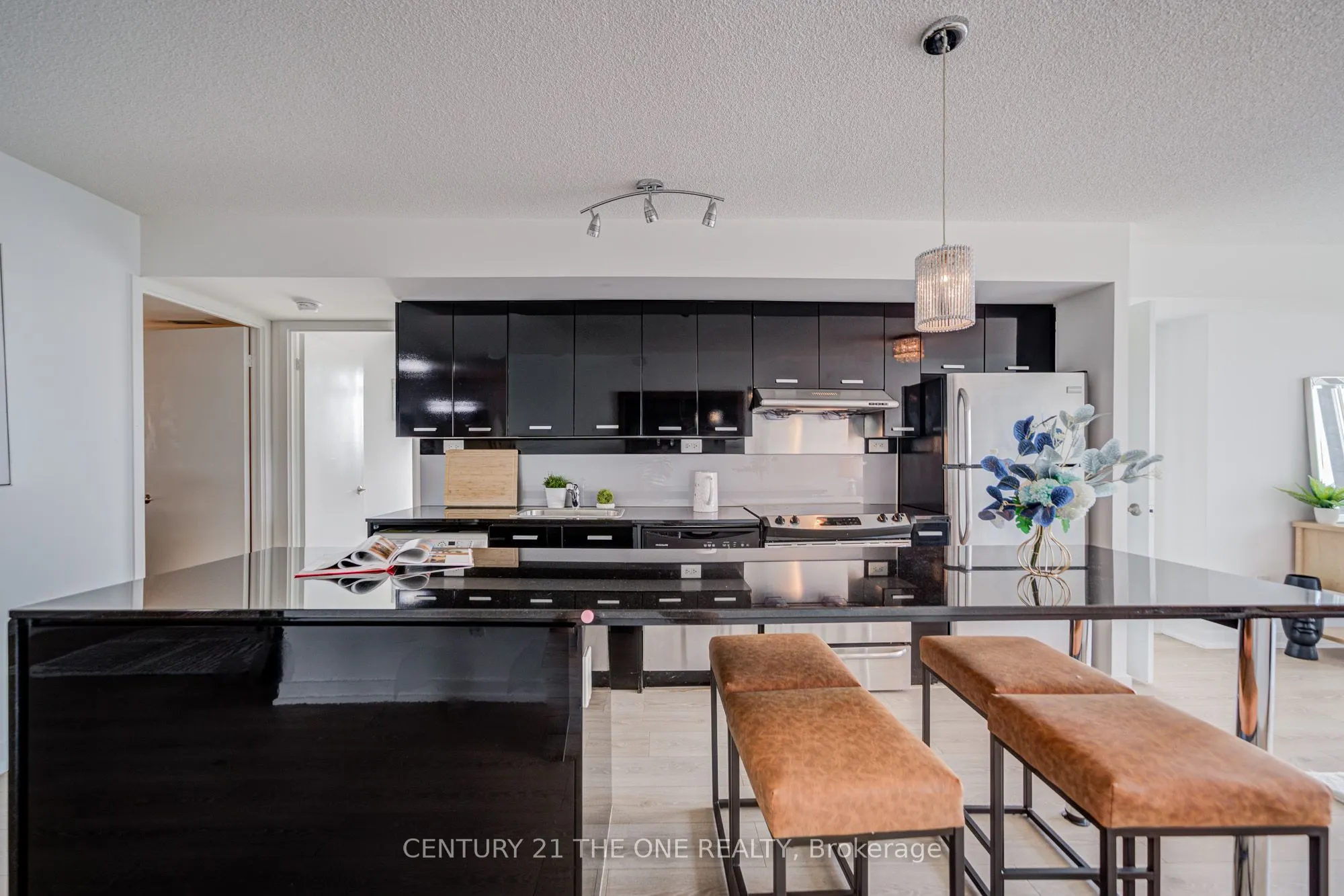 29 Singer Court, #1011