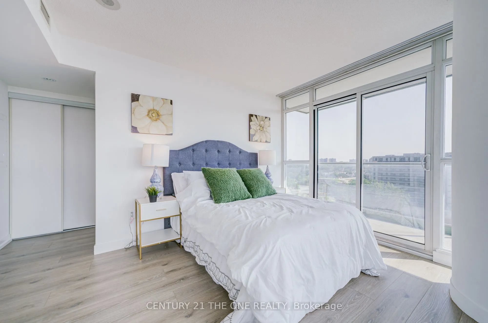 29 Singer Court, #1011