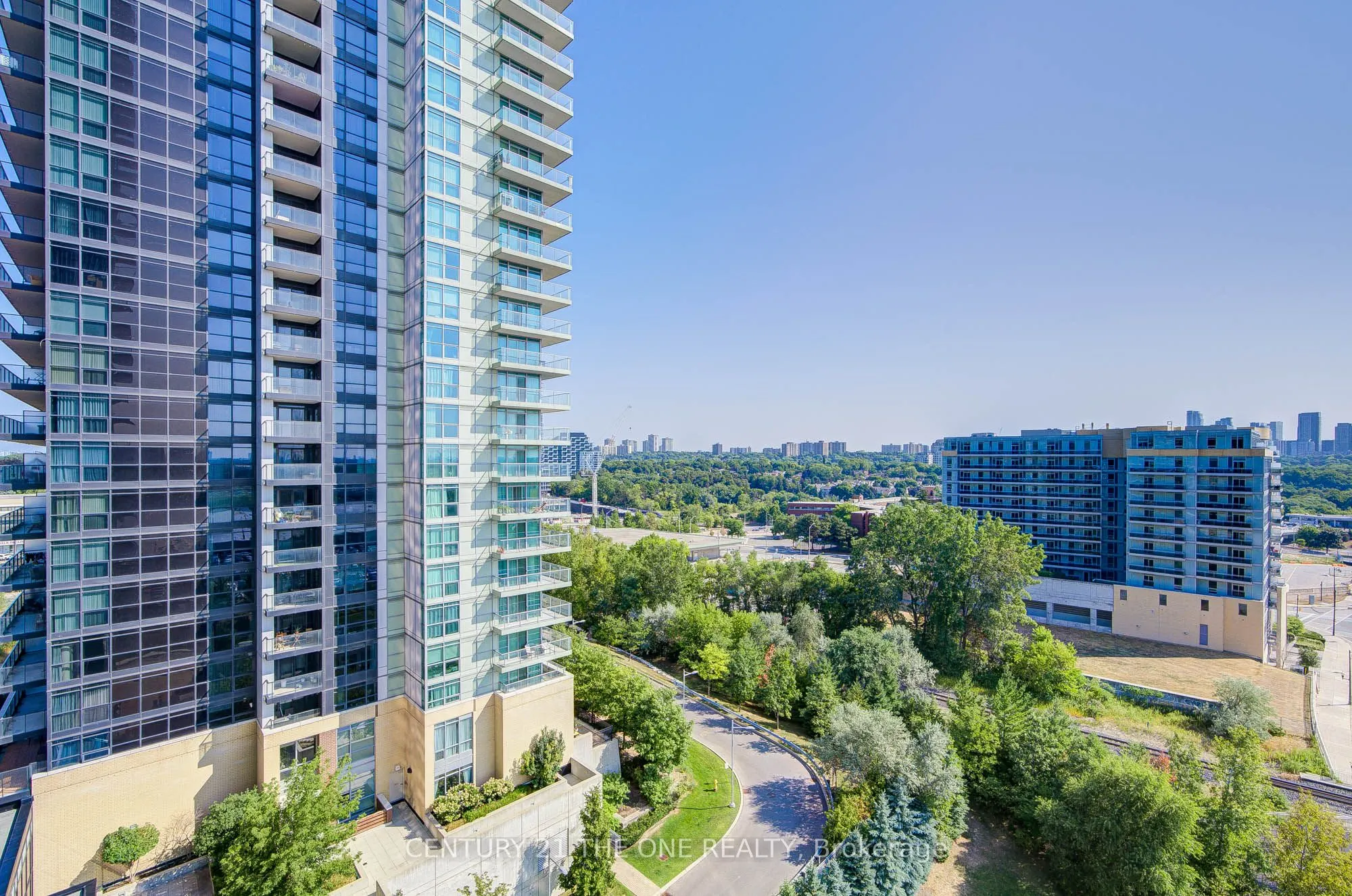 29 Singer Court, #1011