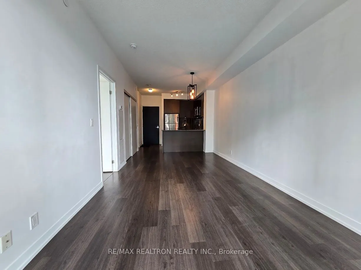 89 Dunfield Avenue, #803