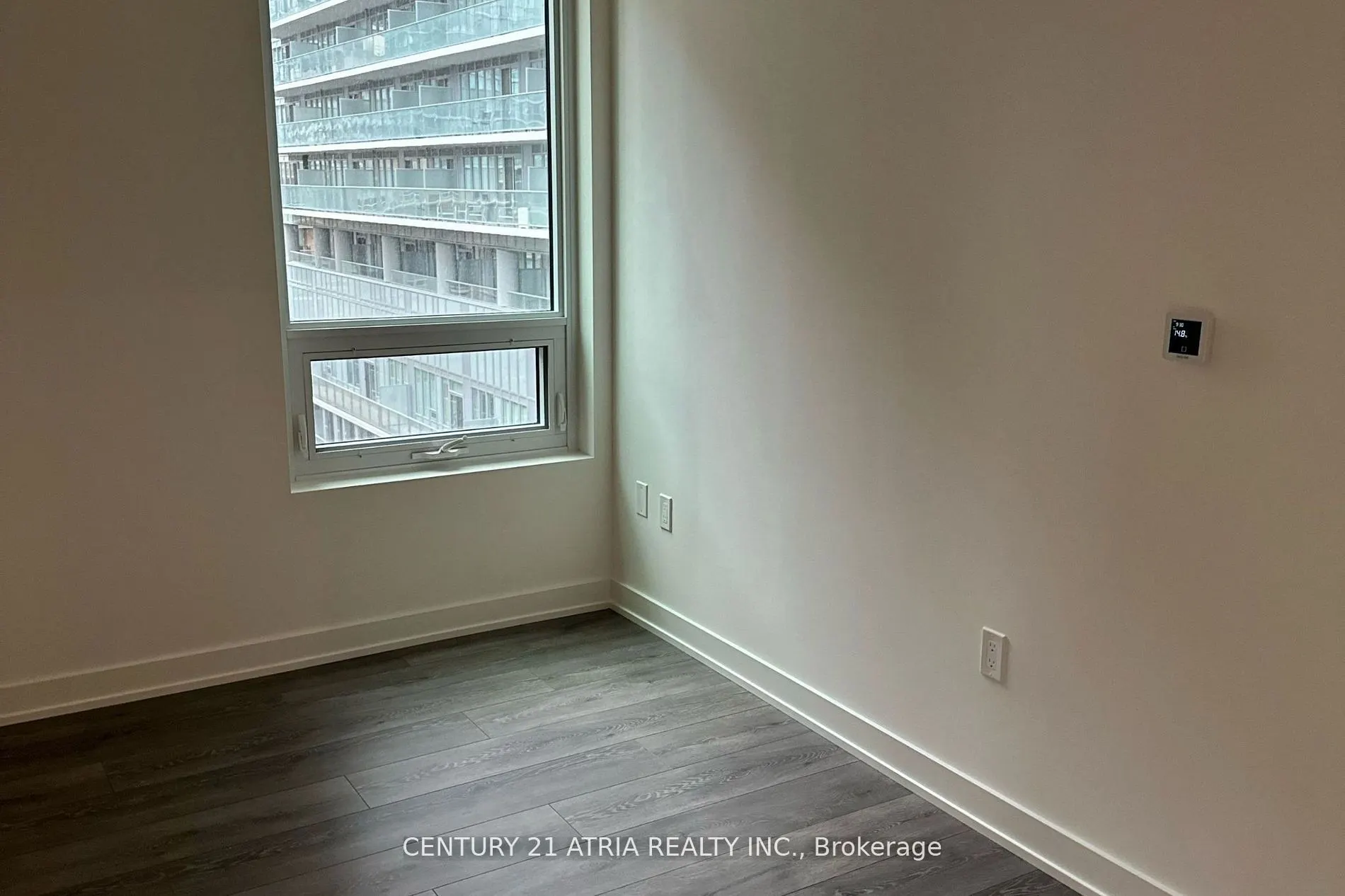 127 Broadway Avenue E, #804