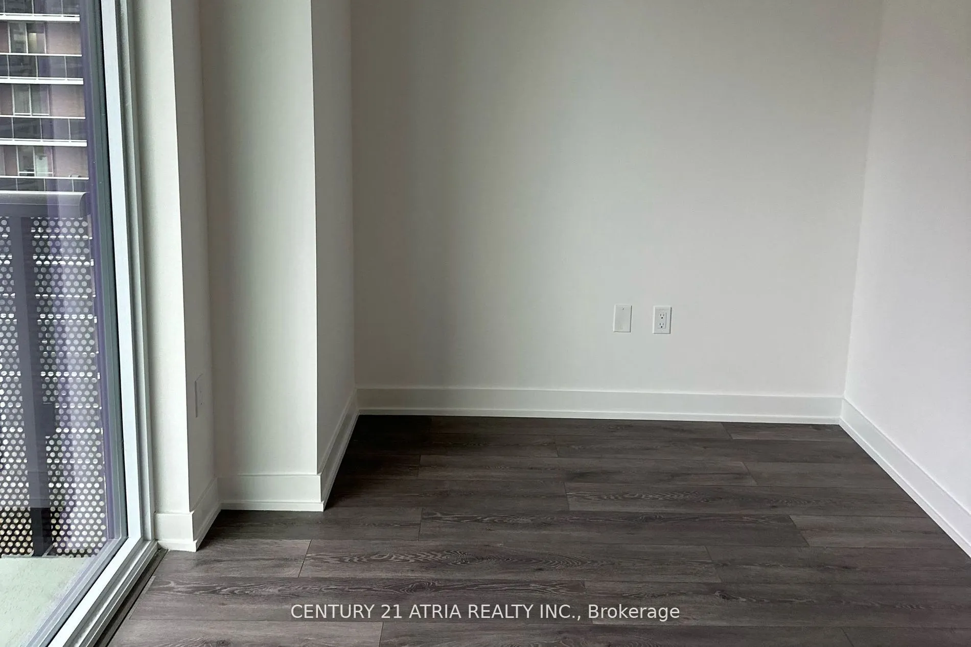 127 Broadway Avenue E, #804