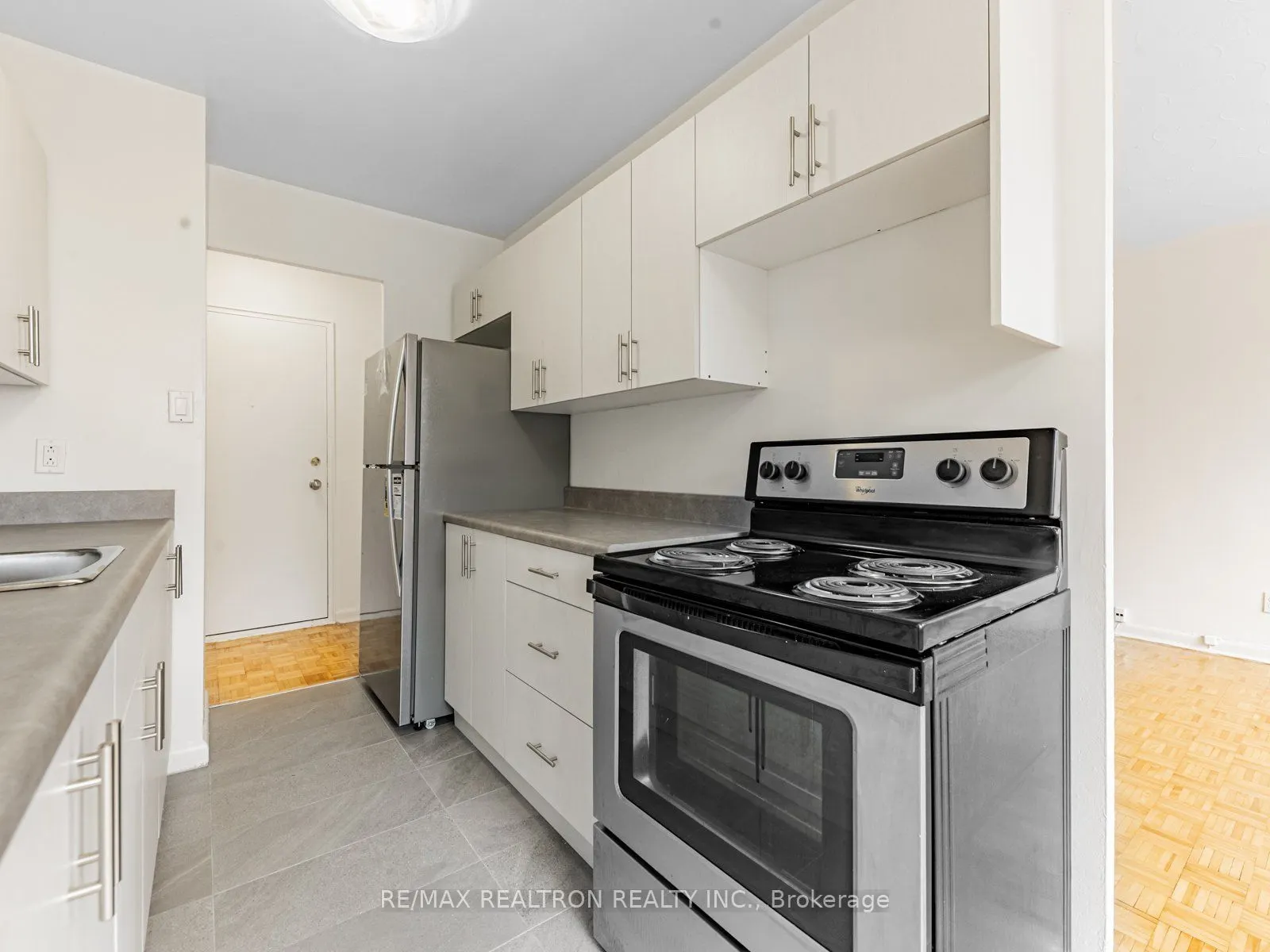 2895 Bathurst Street, #508