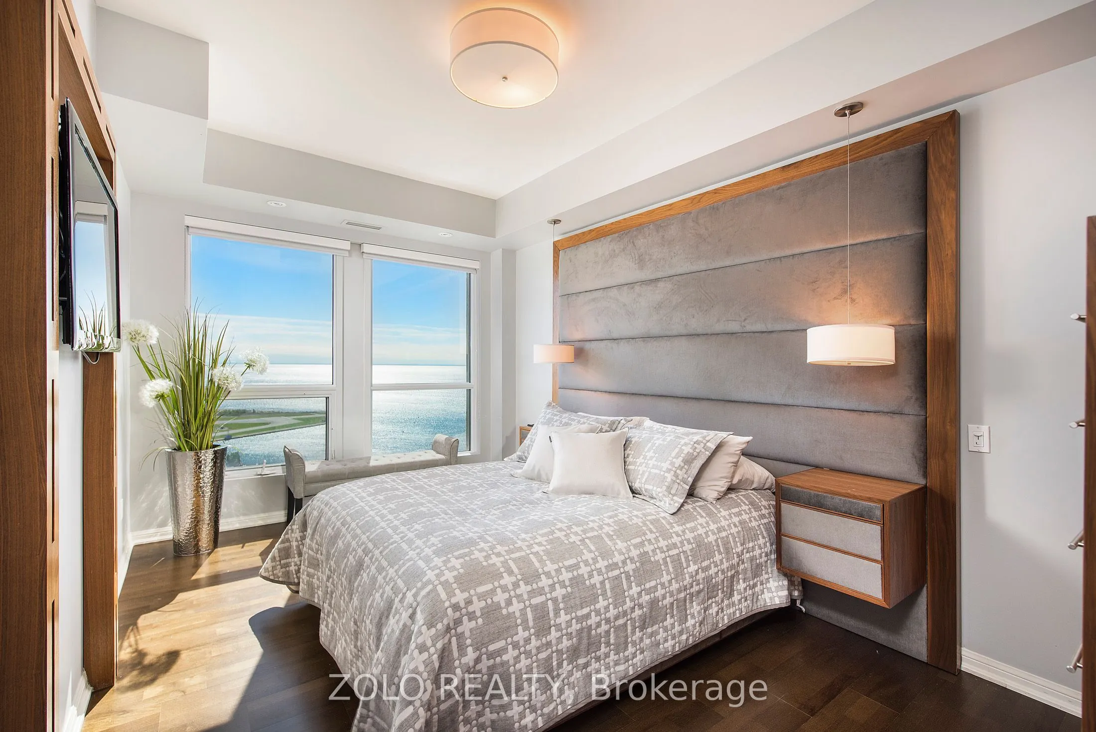 628 Fleet Street, #3403