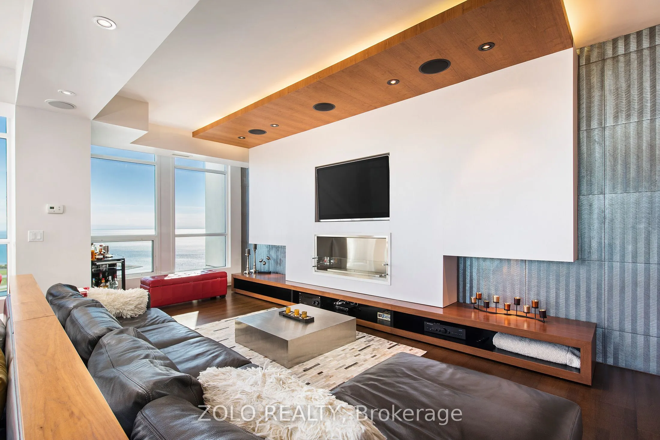 628 Fleet Street, #3403