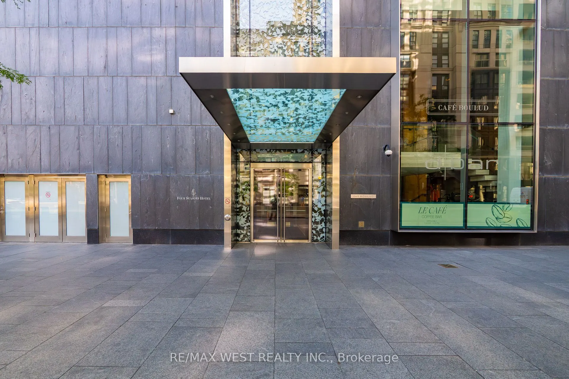 1300 Bay Street