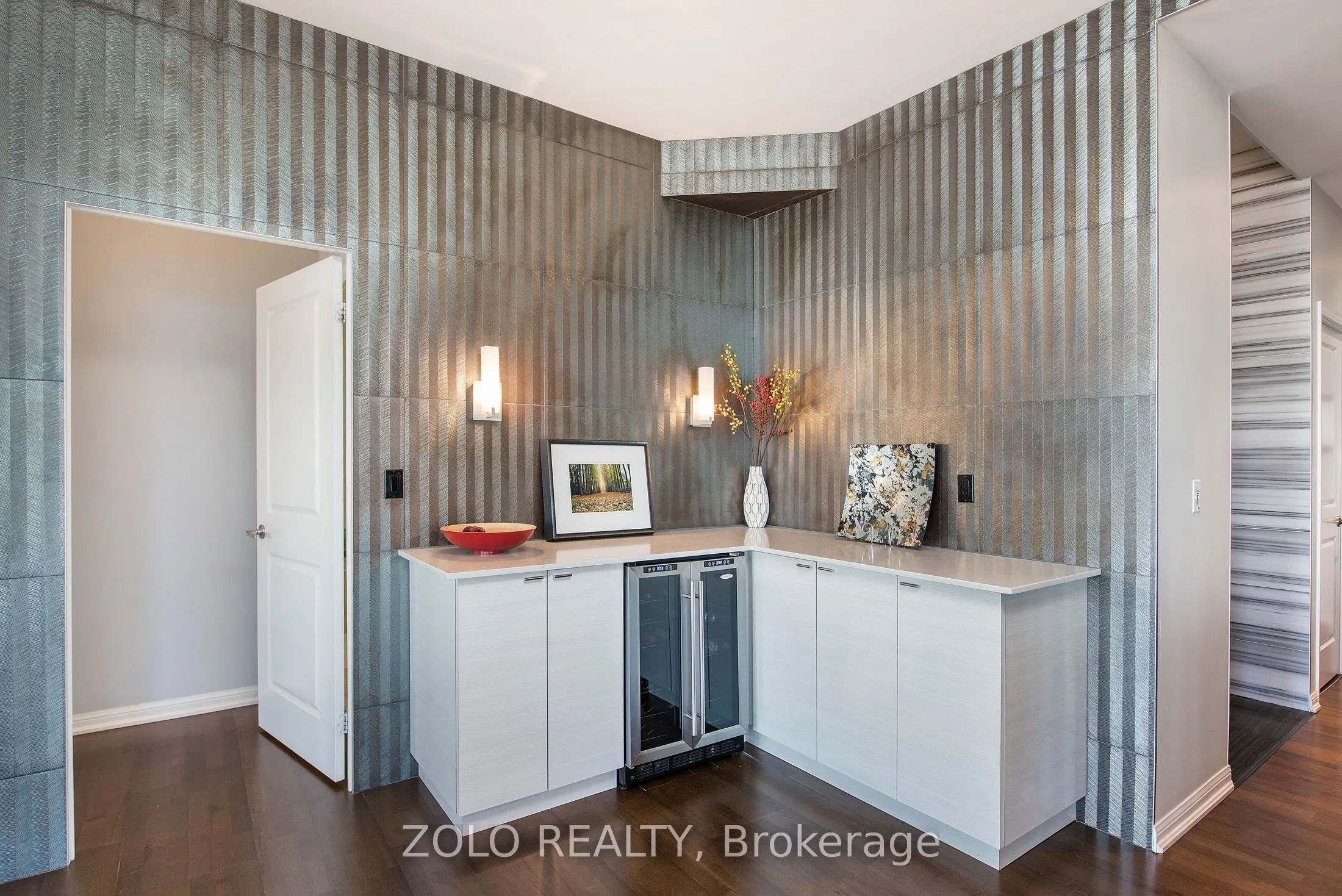 628 Fleet Street, #3403
