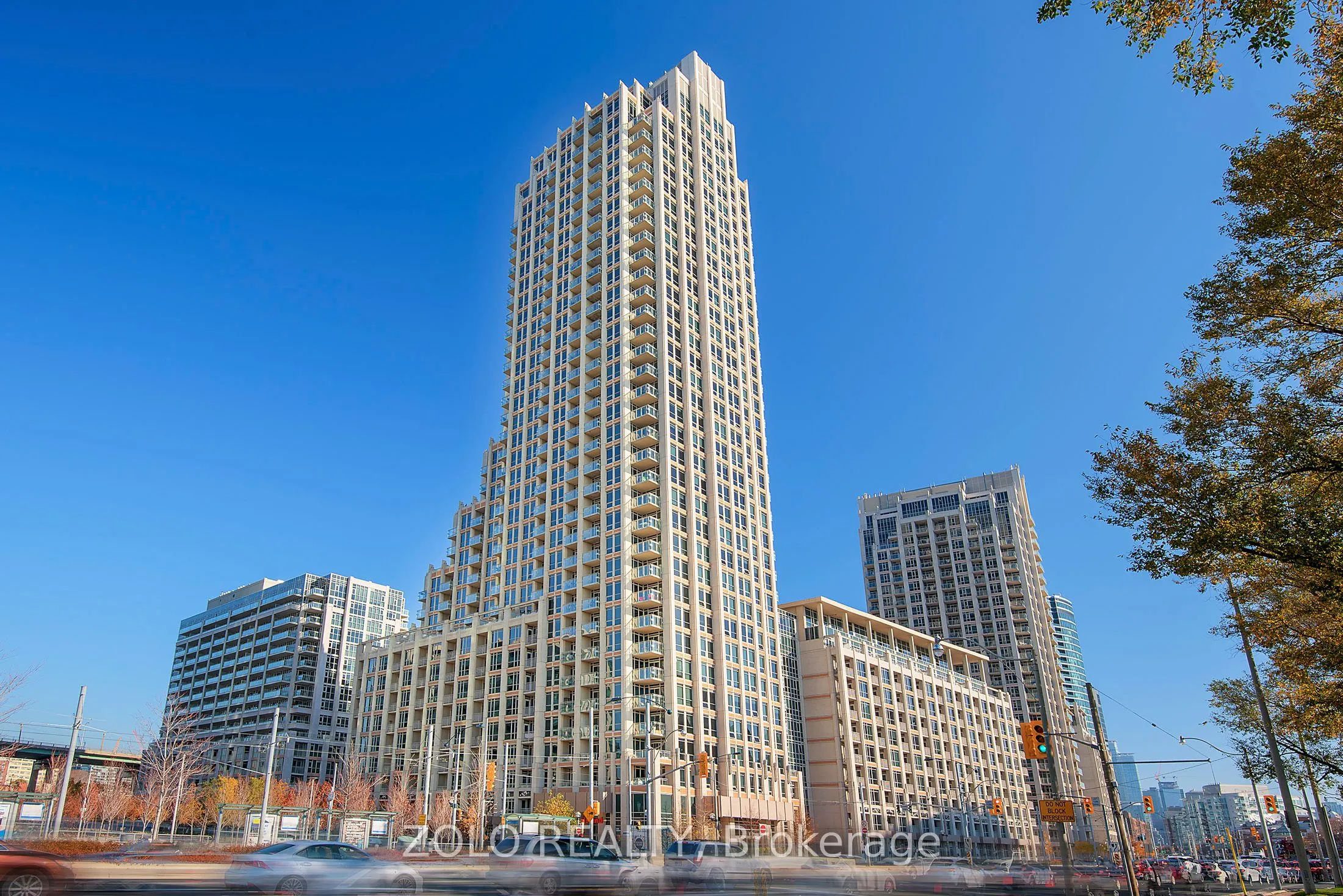 628 Fleet Street, #3403