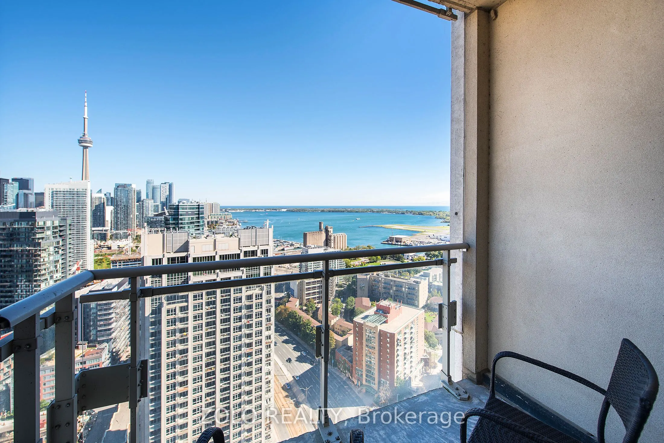 628 Fleet Street, #3403