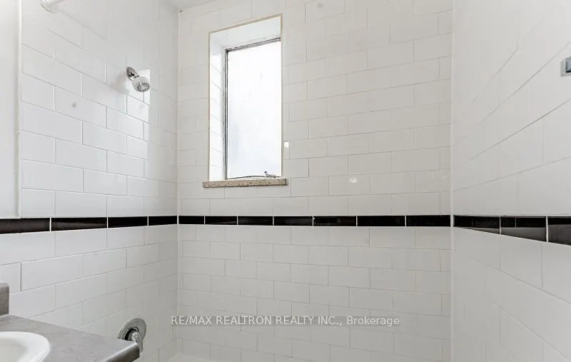 2895 Bathurst Street, #101