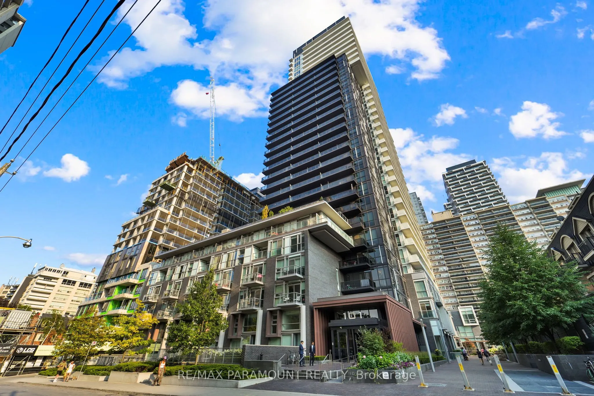 101 Erskine Avenue, #418