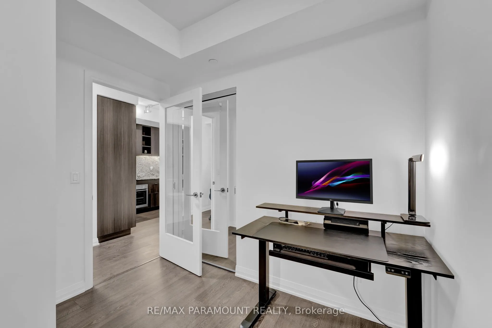 101 Erskine Avenue, #418