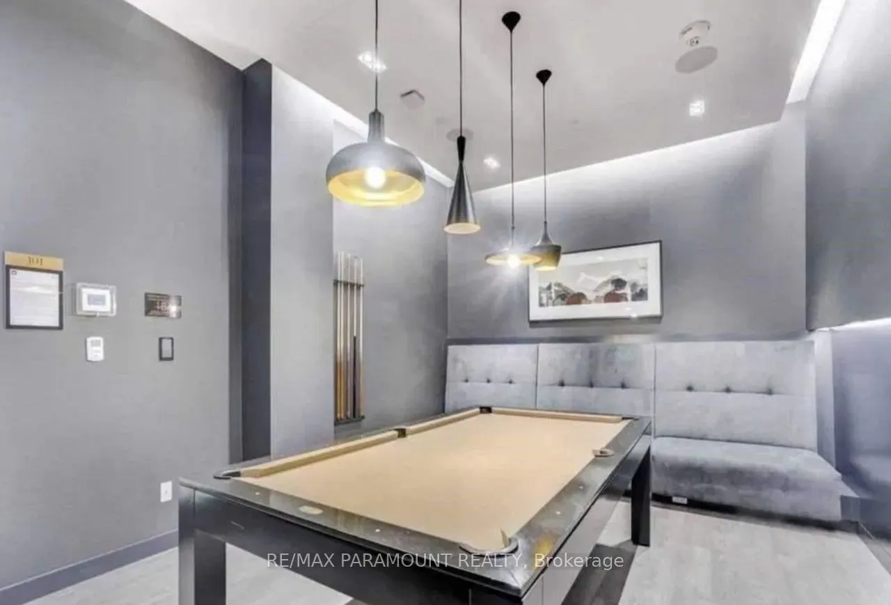101 Erskine Avenue, #418
