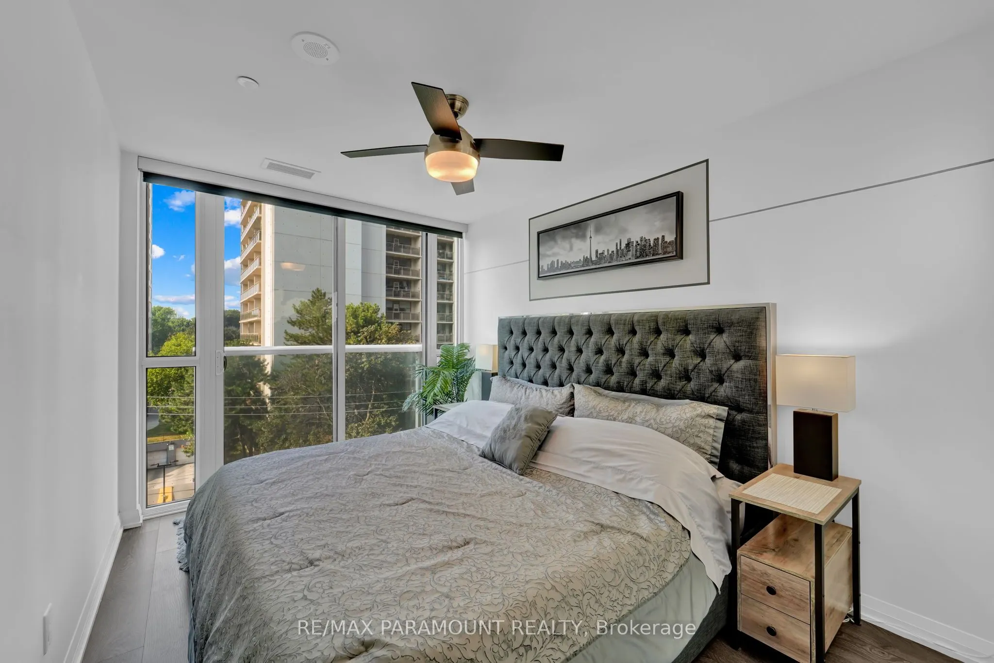 101 Erskine Avenue, #418