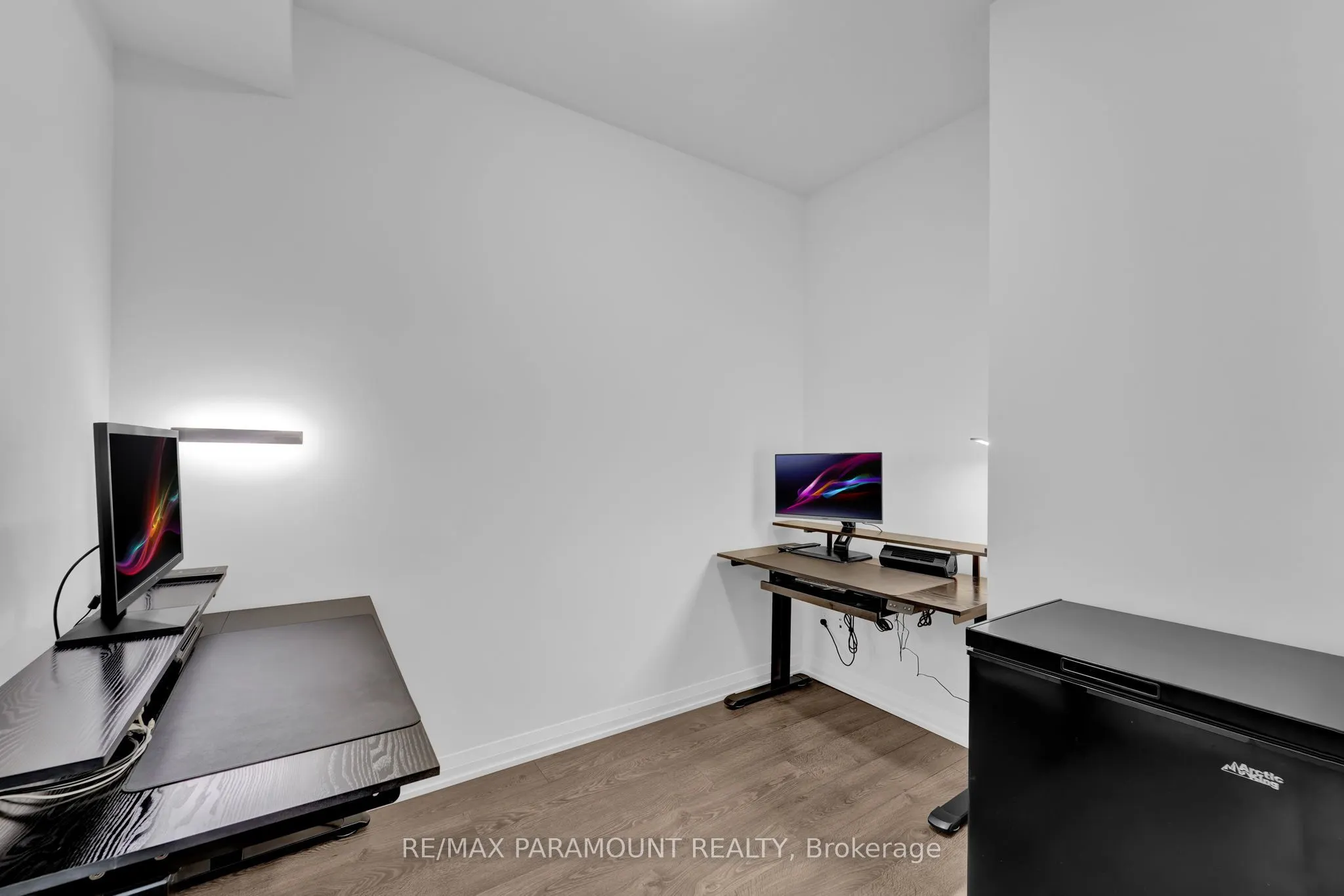 101 Erskine Avenue, #418