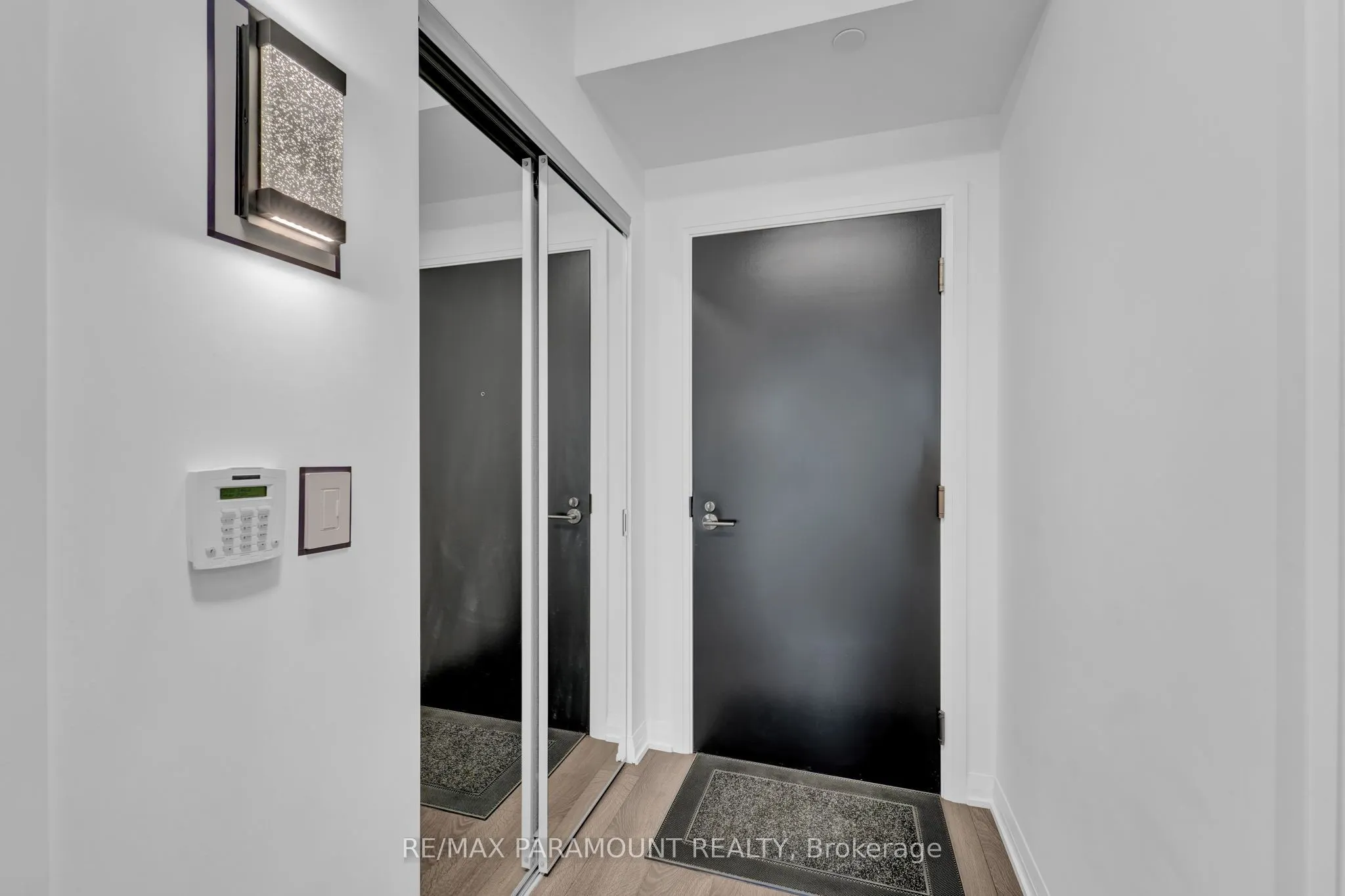 101 Erskine Avenue, #418