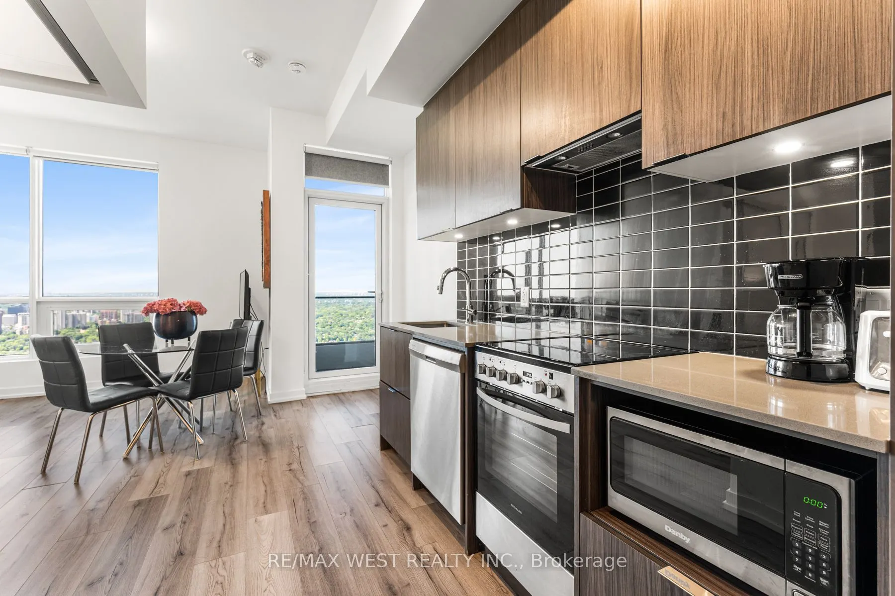 395 Bloor Street E, #5306