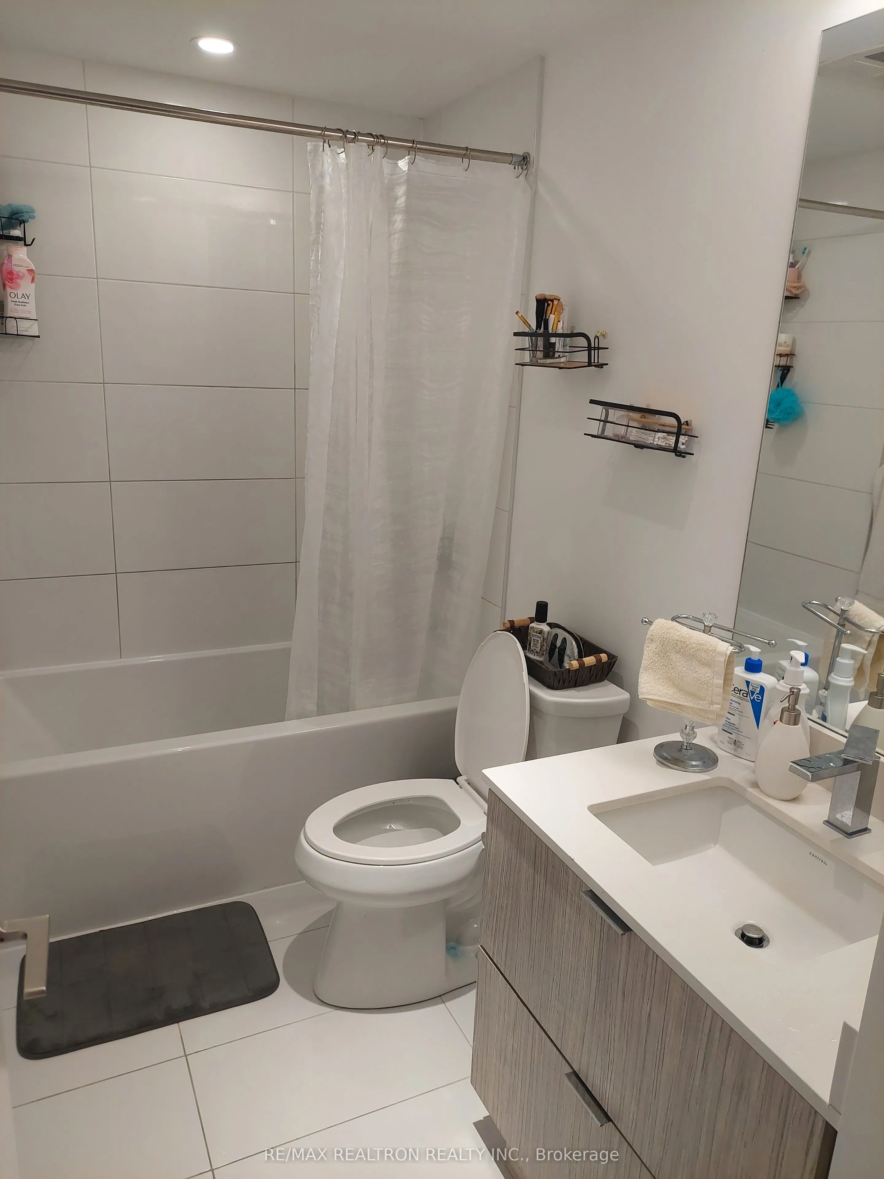 395 Bloor Street E, #2512