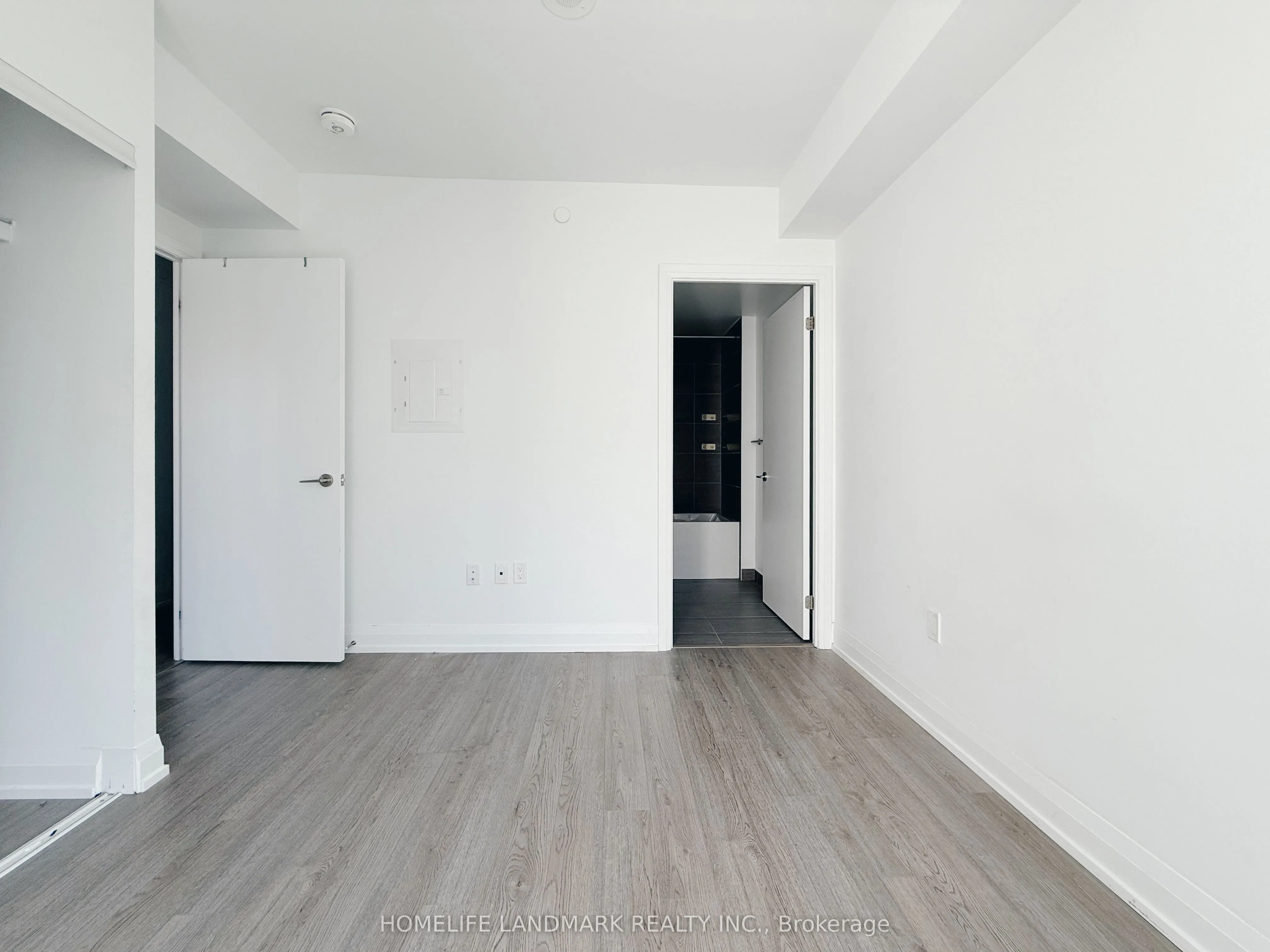 77 Mutual Street, #1705