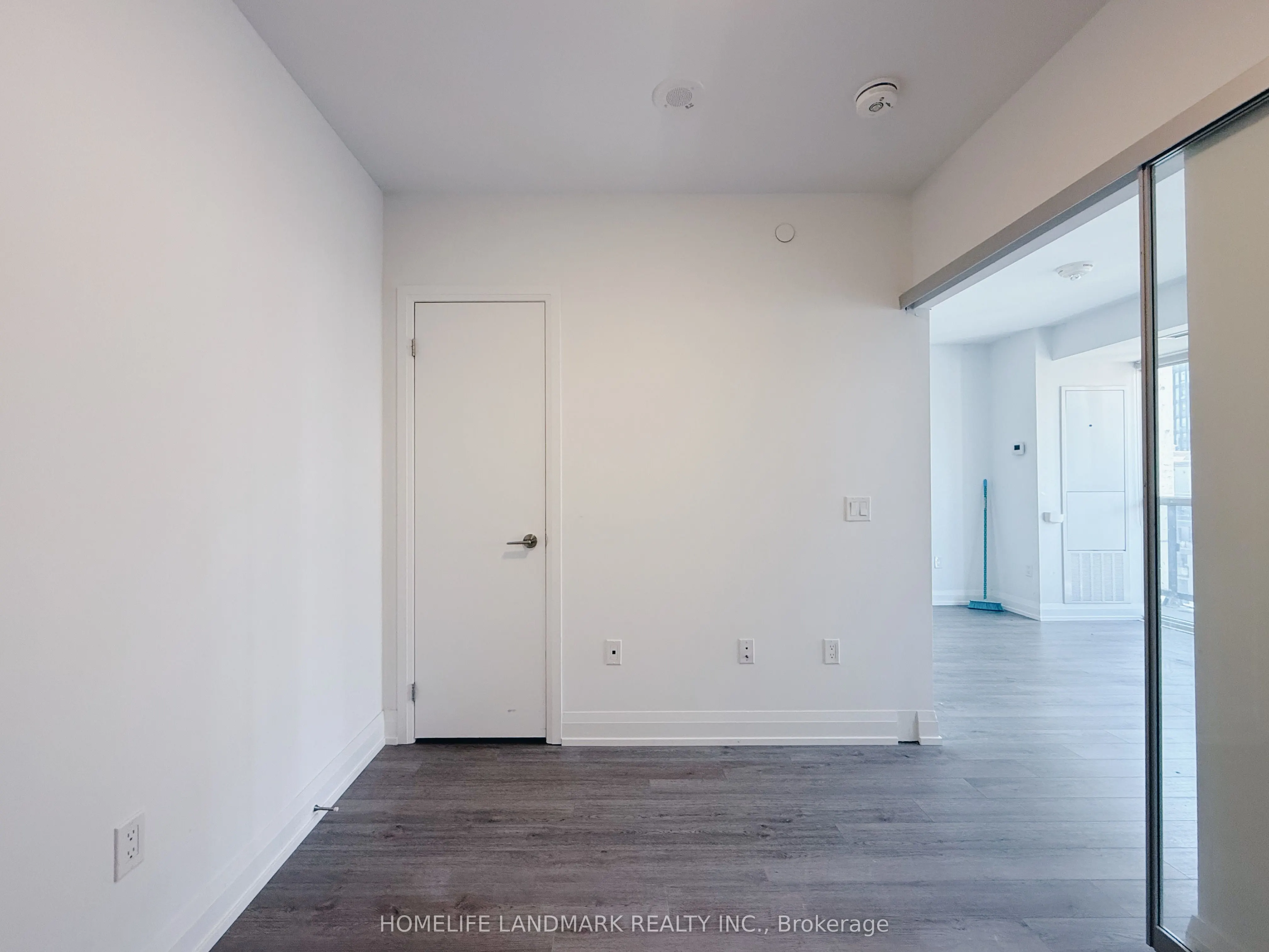 77 Mutual Street, #1705