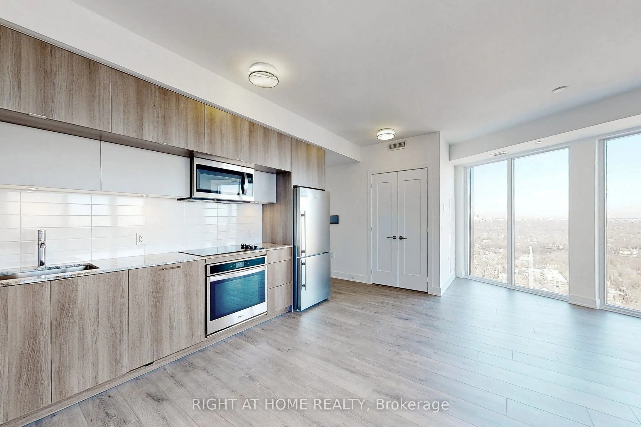 575 Bloor Street E, #3103