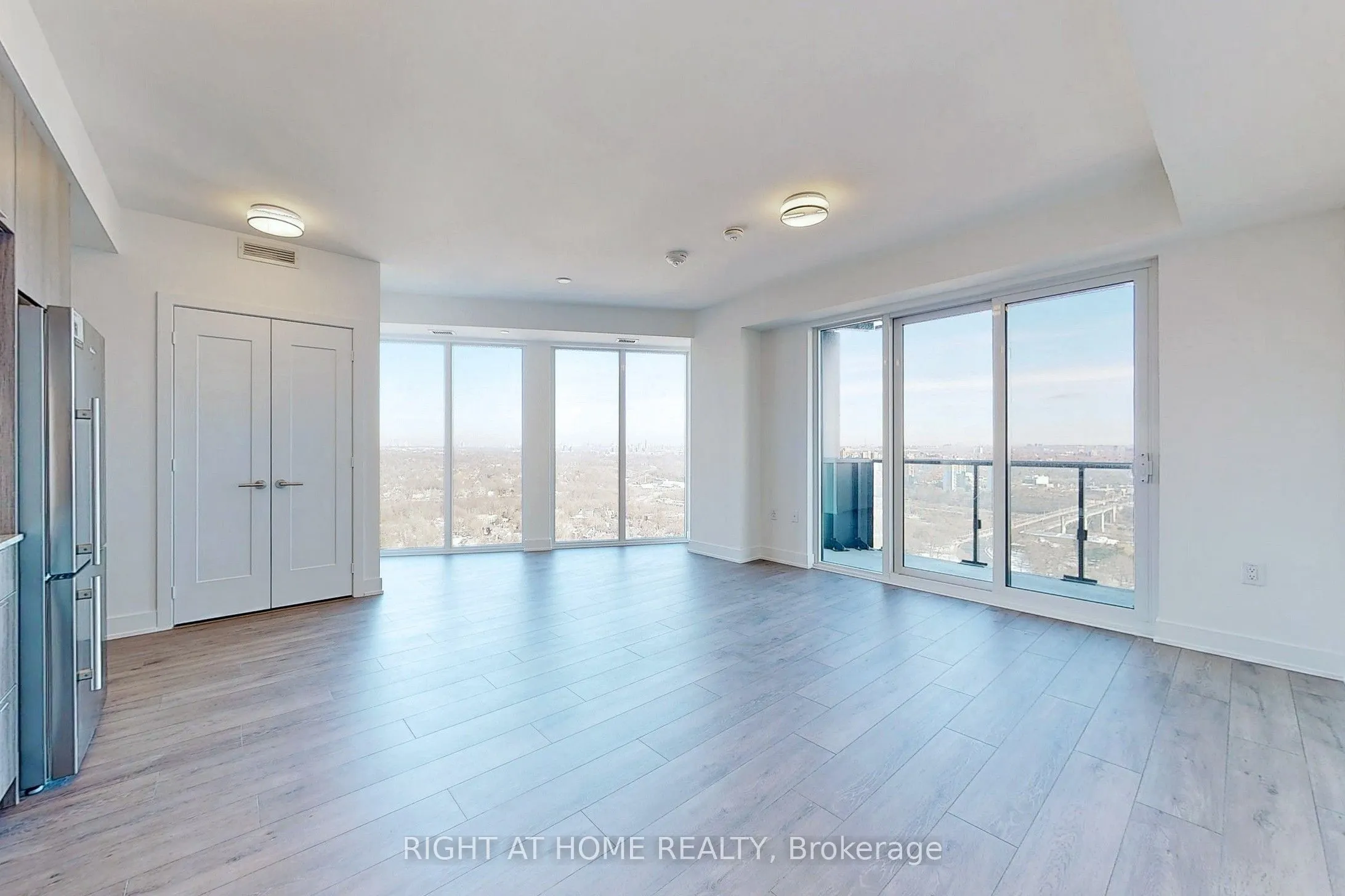 575 Bloor Street E, #3103