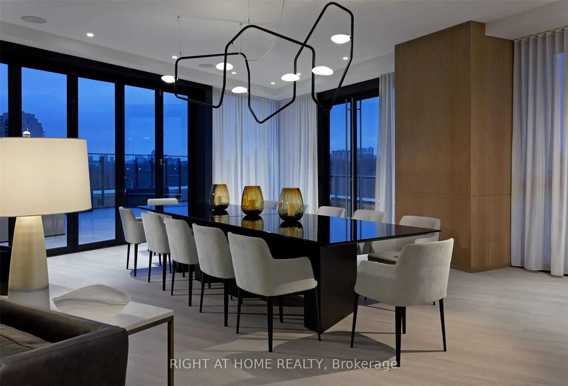 575 Bloor Street E, #3103