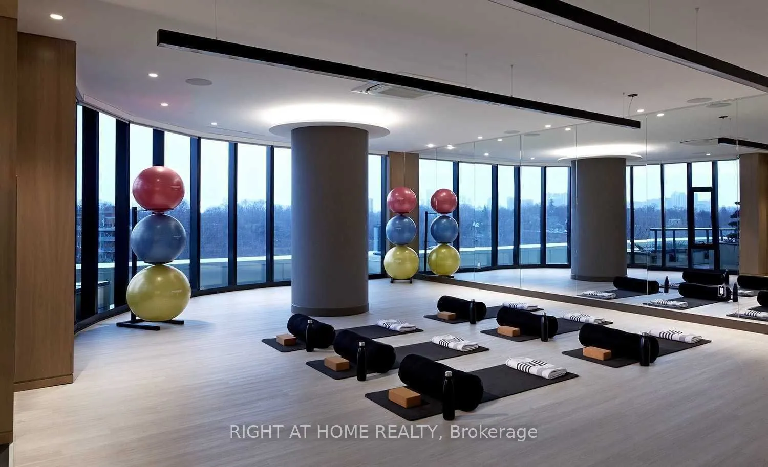 575 Bloor Street E, #3103