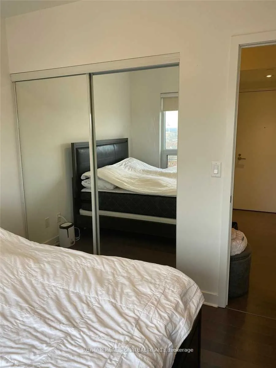 58 Orchard View Boulevard, #1102